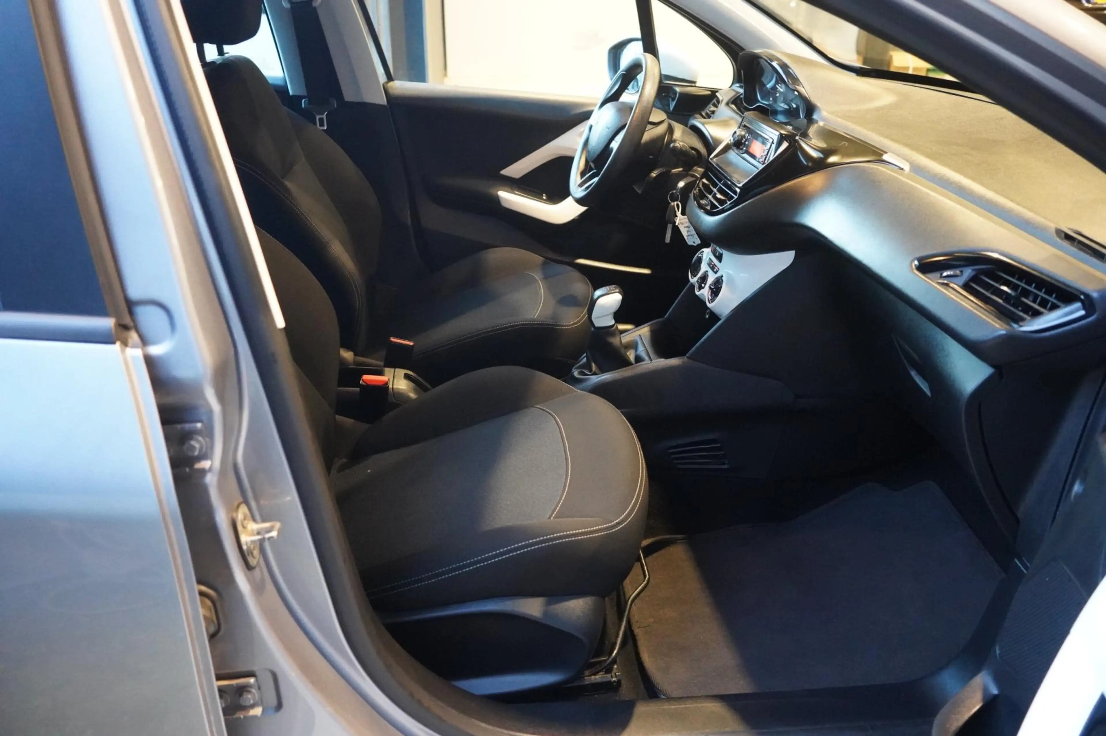 Peugeot 208 1.2 PureTech Like | CRUISE | AIRCO | BLEUTOOTH | E — photo 14