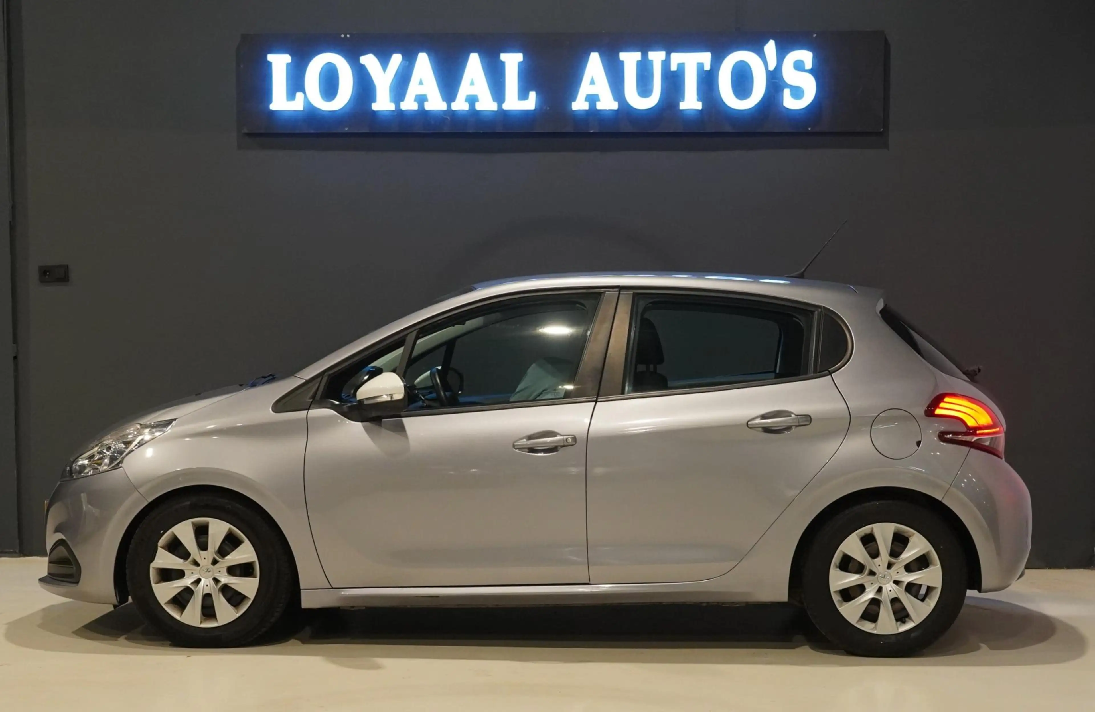 Peugeot 208 1.2 PureTech Like | CRUISE | AIRCO | BLEUTOOTH | E — photo 10