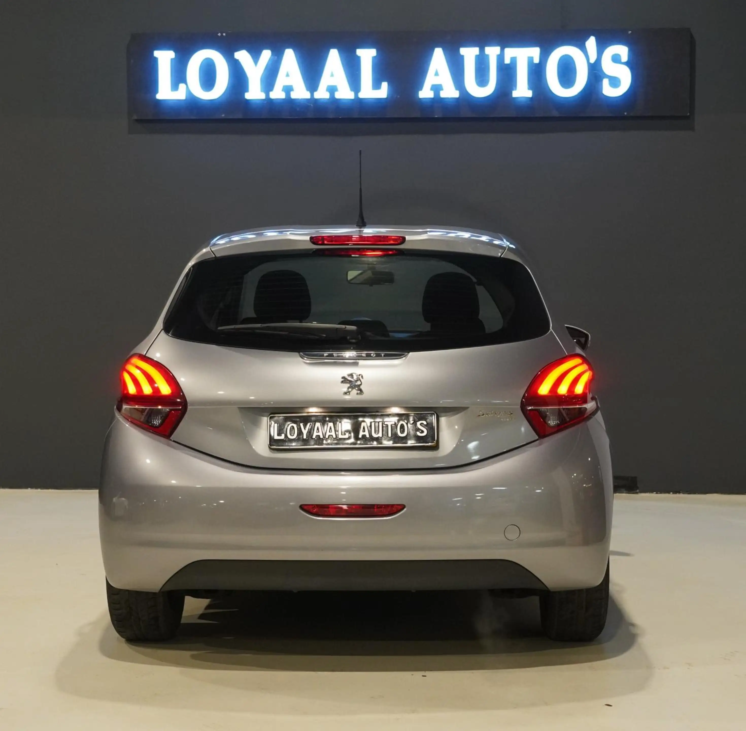 Peugeot 208 1.2 PureTech Like | CRUISE | AIRCO | BLEUTOOTH | E — photo 8