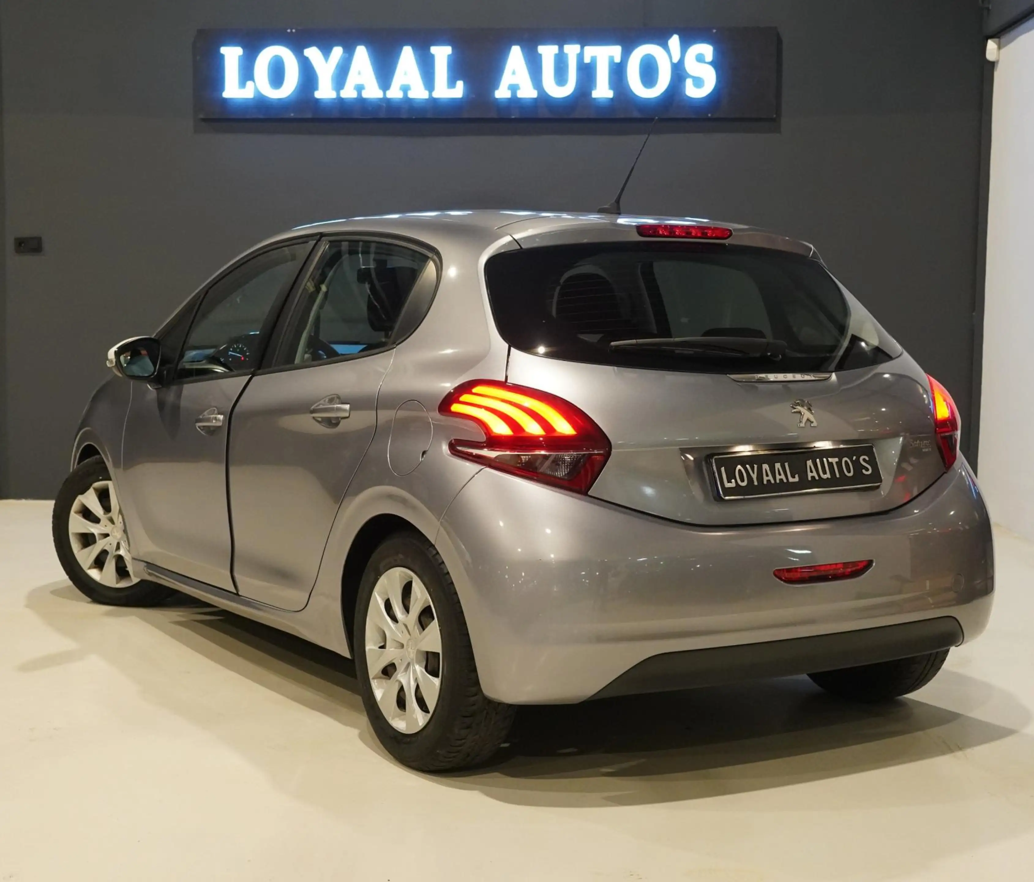 Peugeot 208 1.2 PureTech Like | CRUISE | AIRCO | BLEUTOOTH | E — photo 9