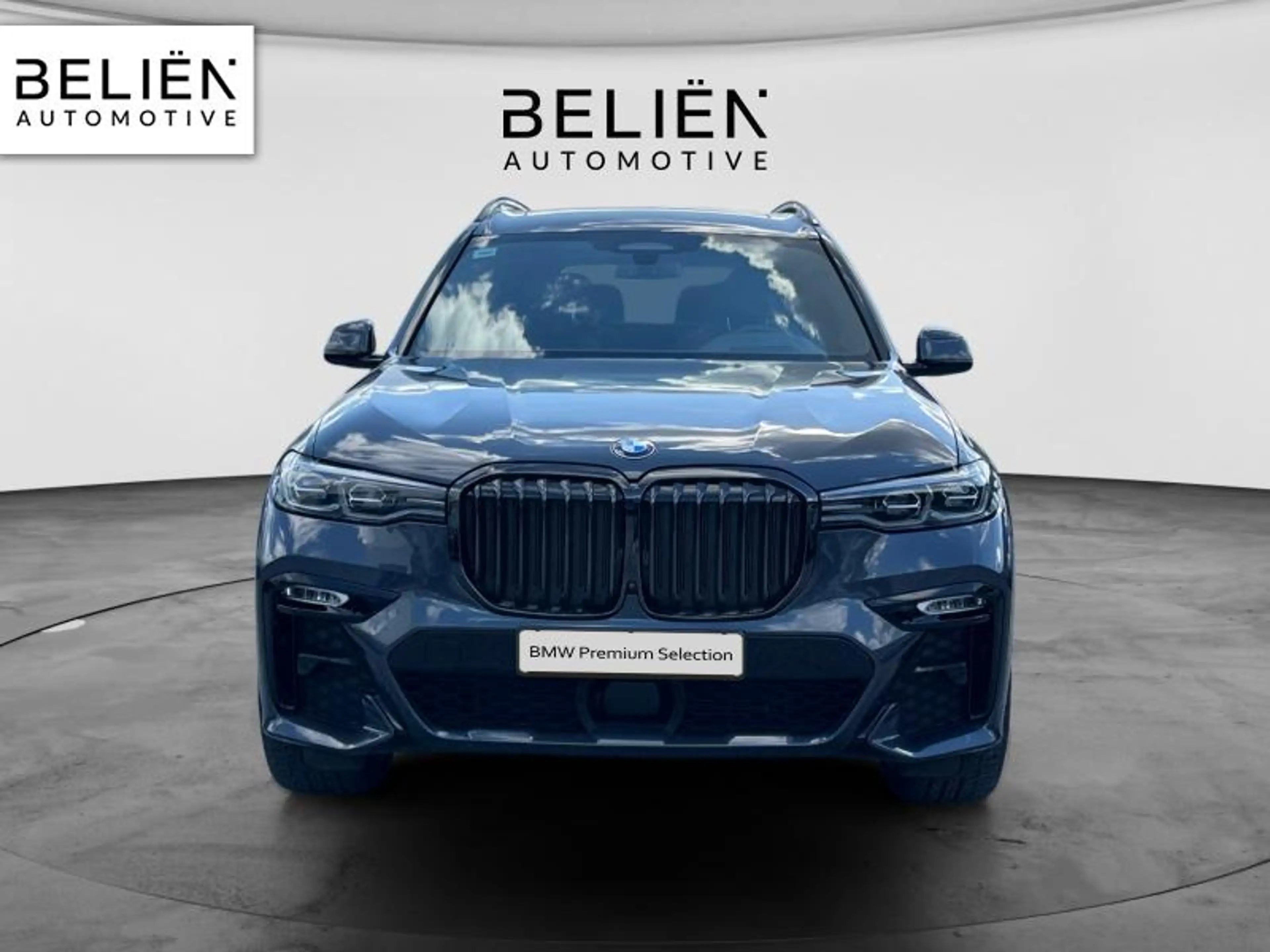 BMW X7 40i xDrive — photo 3