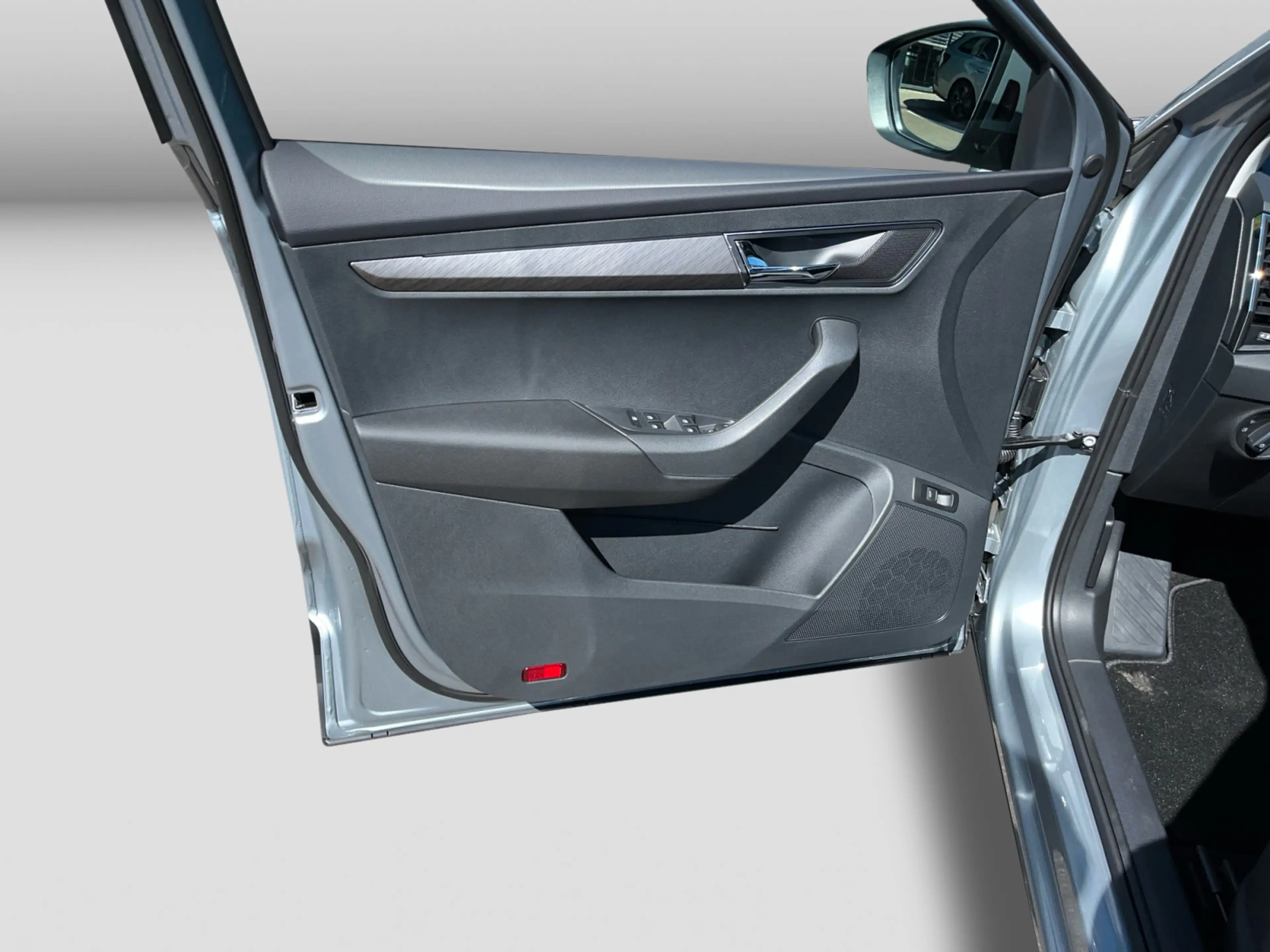 Skoda Karoq Balance 1,5 TSI DSG Navi LED Klimaaut AHK — photo 14
