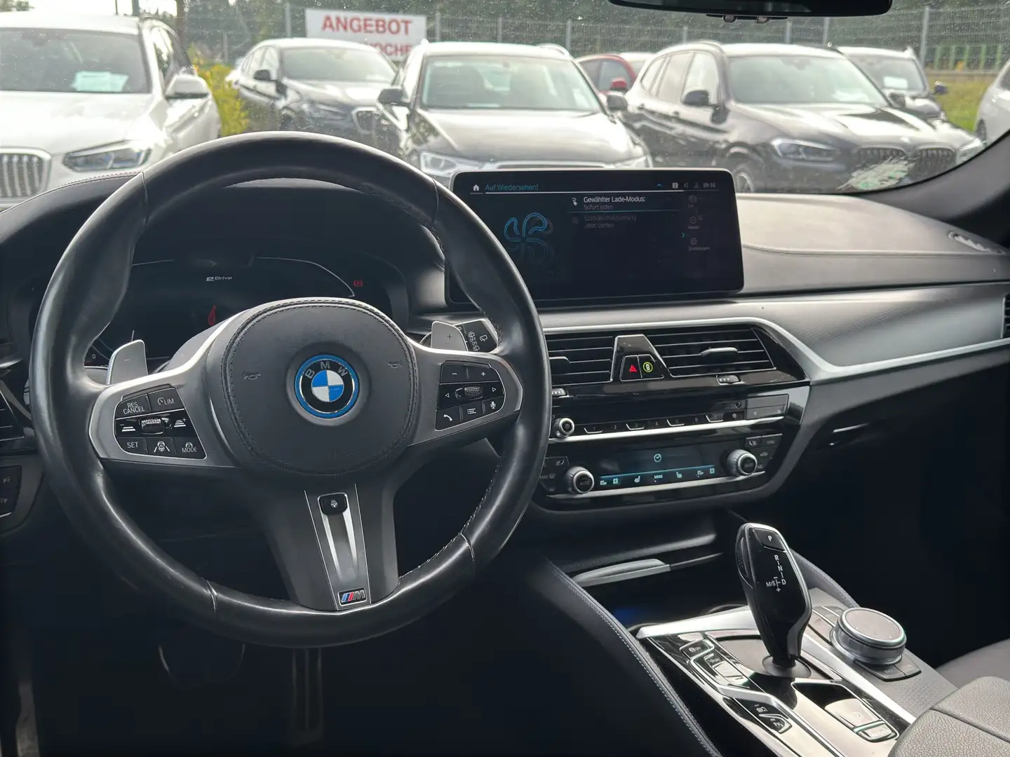 BMW 530 e xDrive Touring M Sport AHK ACC Laser HeadUp Blau - 2