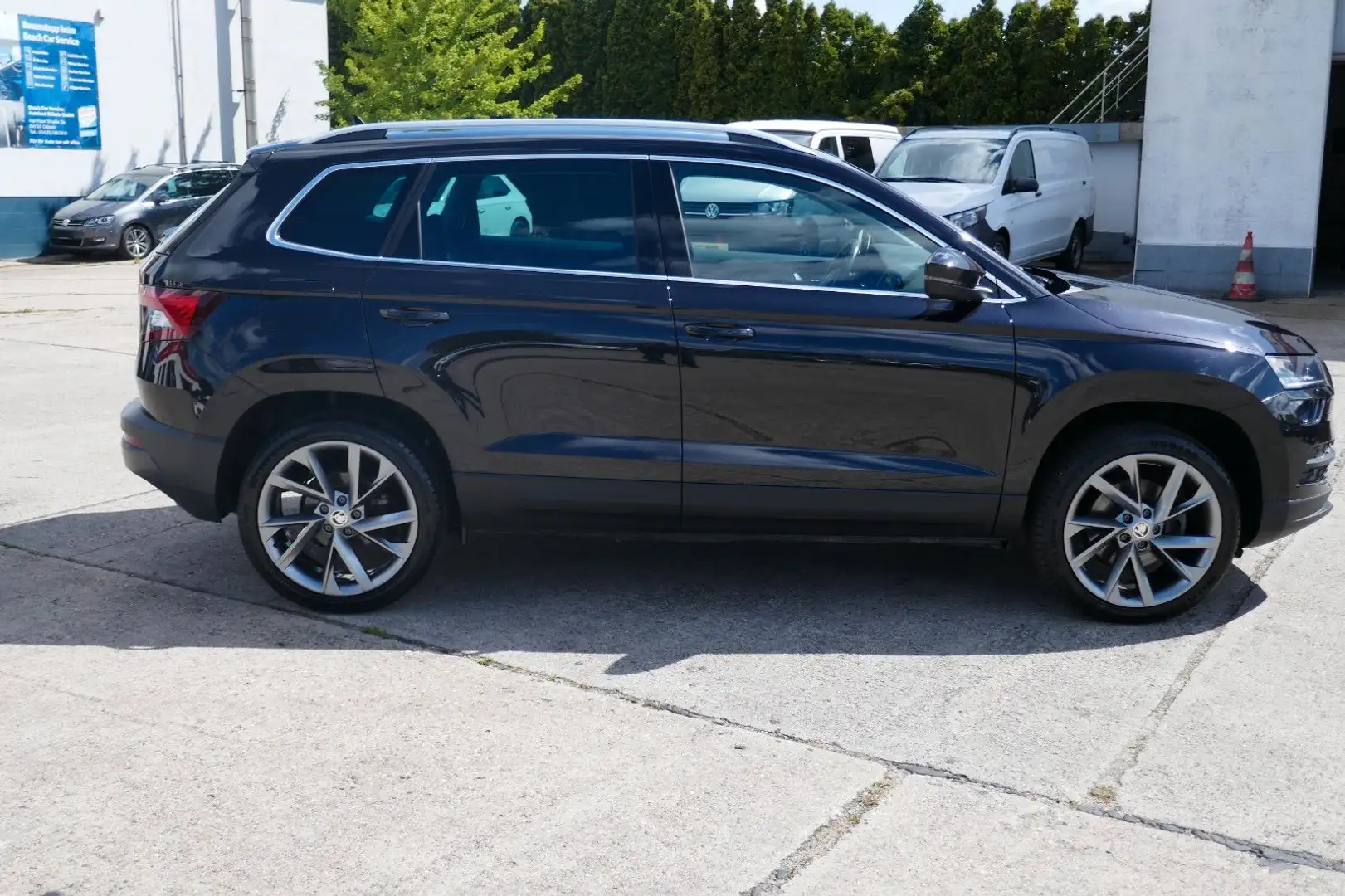 Skoda Karoq Style4x4 DSG LED/Nav/Kam/AHK/Leder-Alcanta Noir - 2