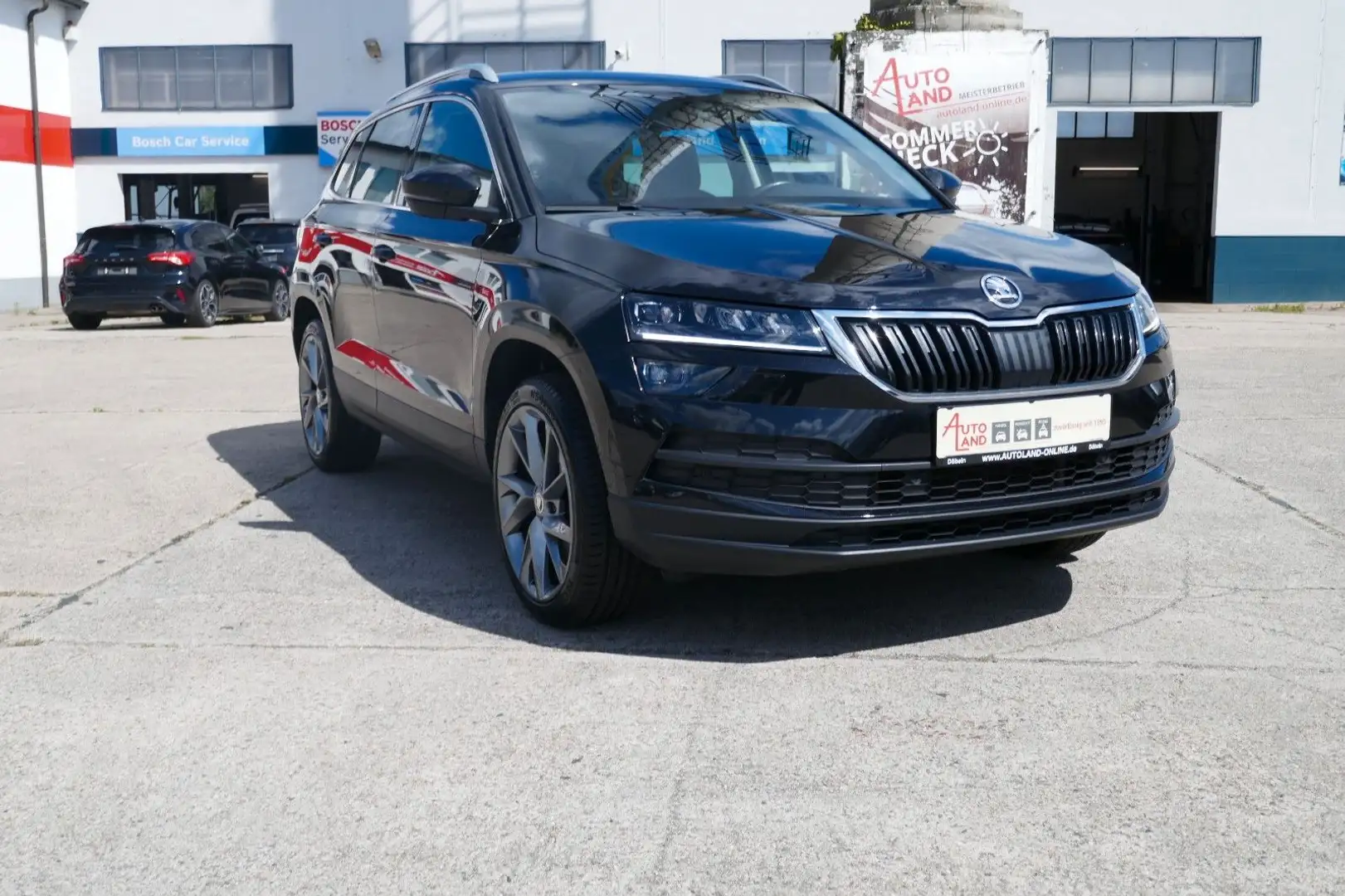 Skoda Karoq Style4x4 DSG LED/Nav/Kam/AHK/Leder-Alcanta Noir - 1
