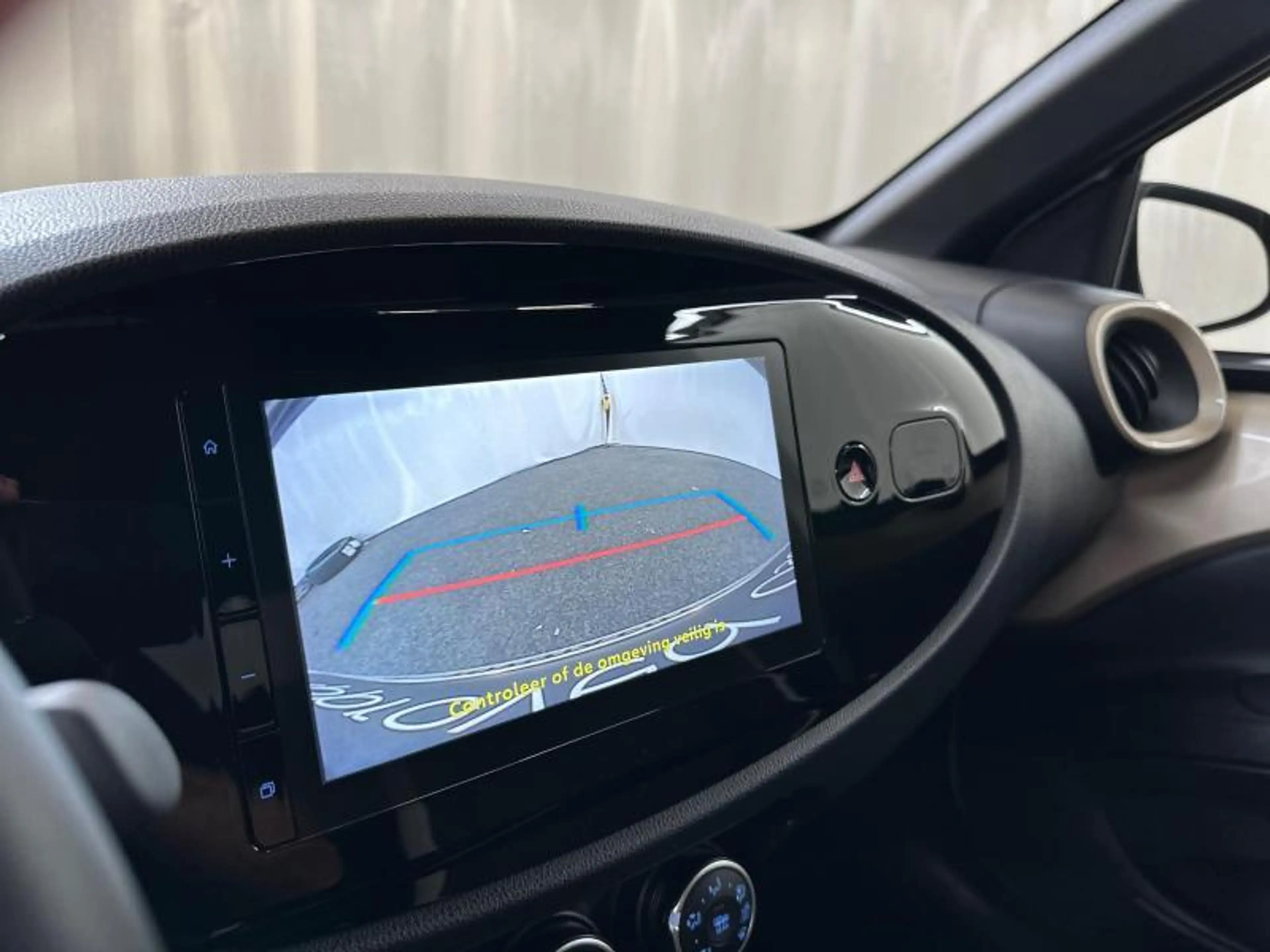 Toyota Aygo X AT Pulse | carplay | camera — photo 21
