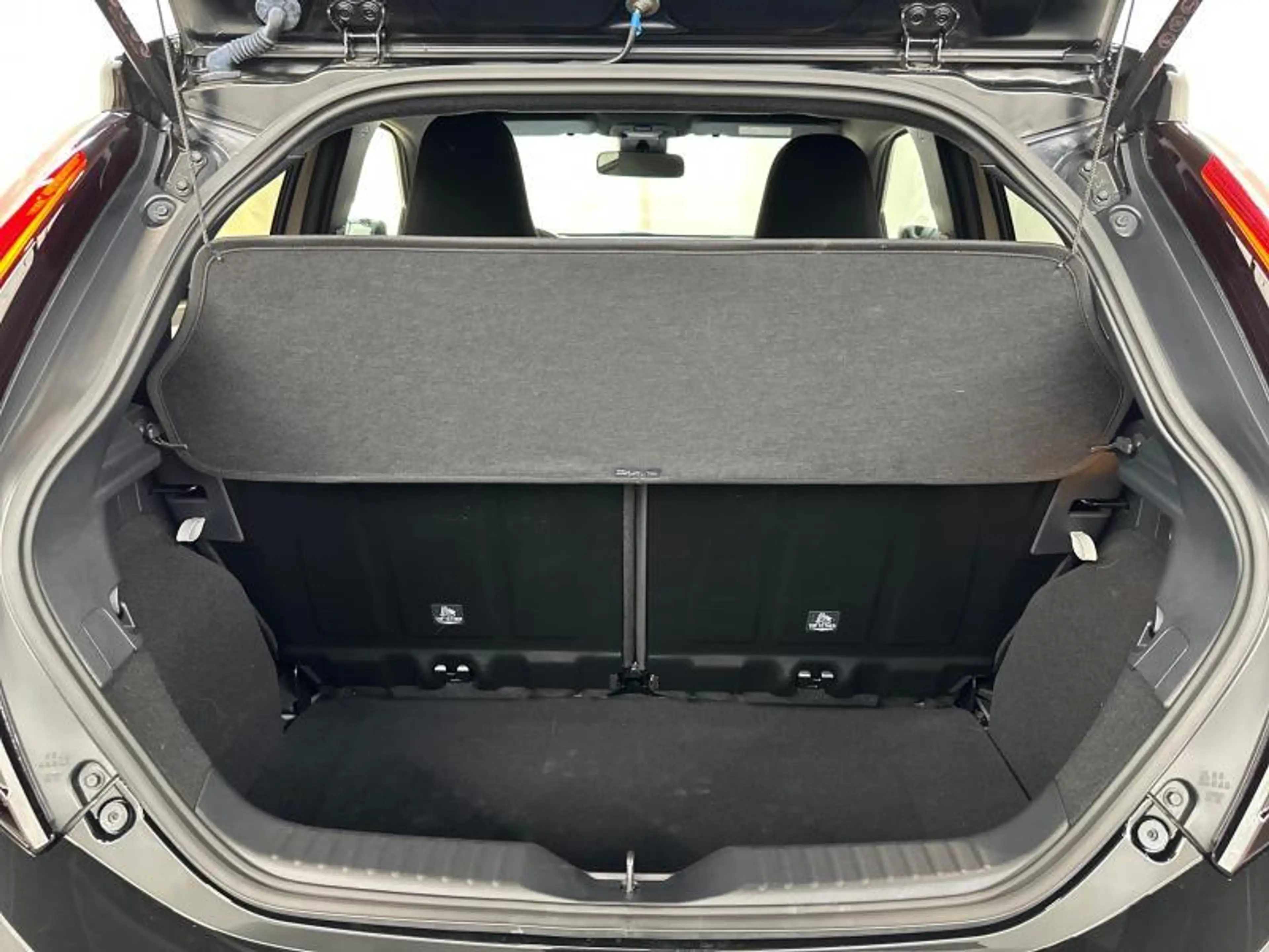 Toyota Aygo X AT Pulse | carplay | camera — photo 11