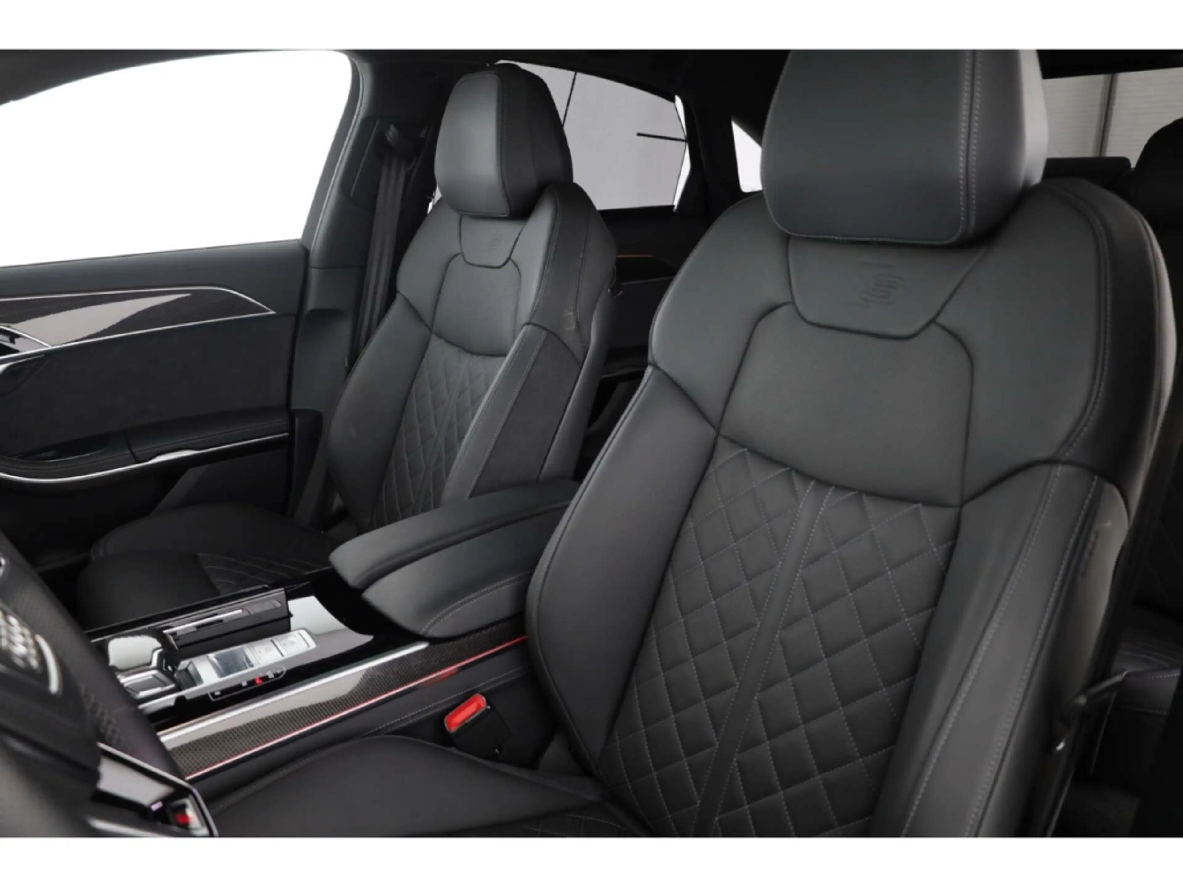 Audi S8 TFSI quattro — photo 10