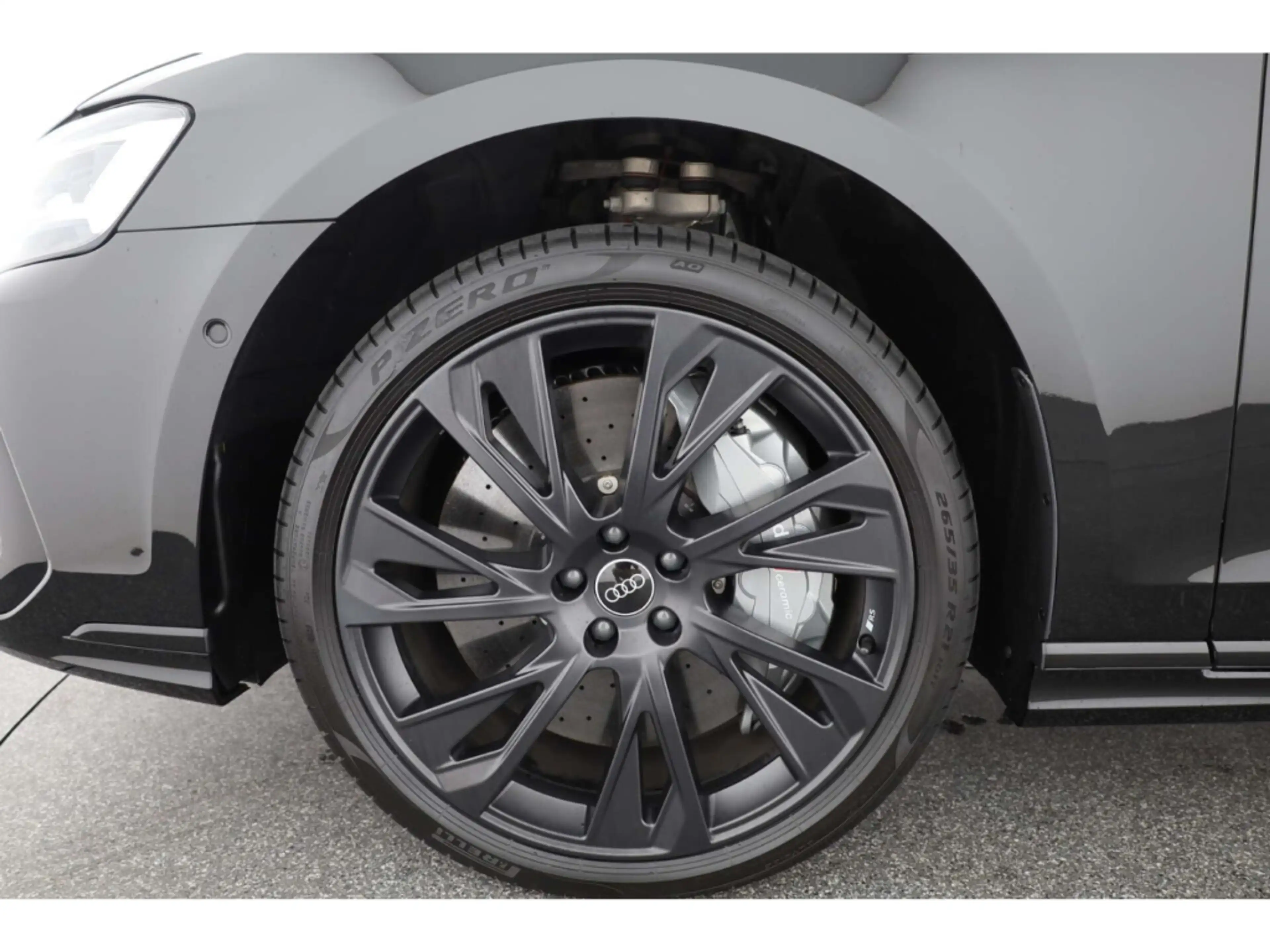 Audi S8 TFSI quattro — photo 8