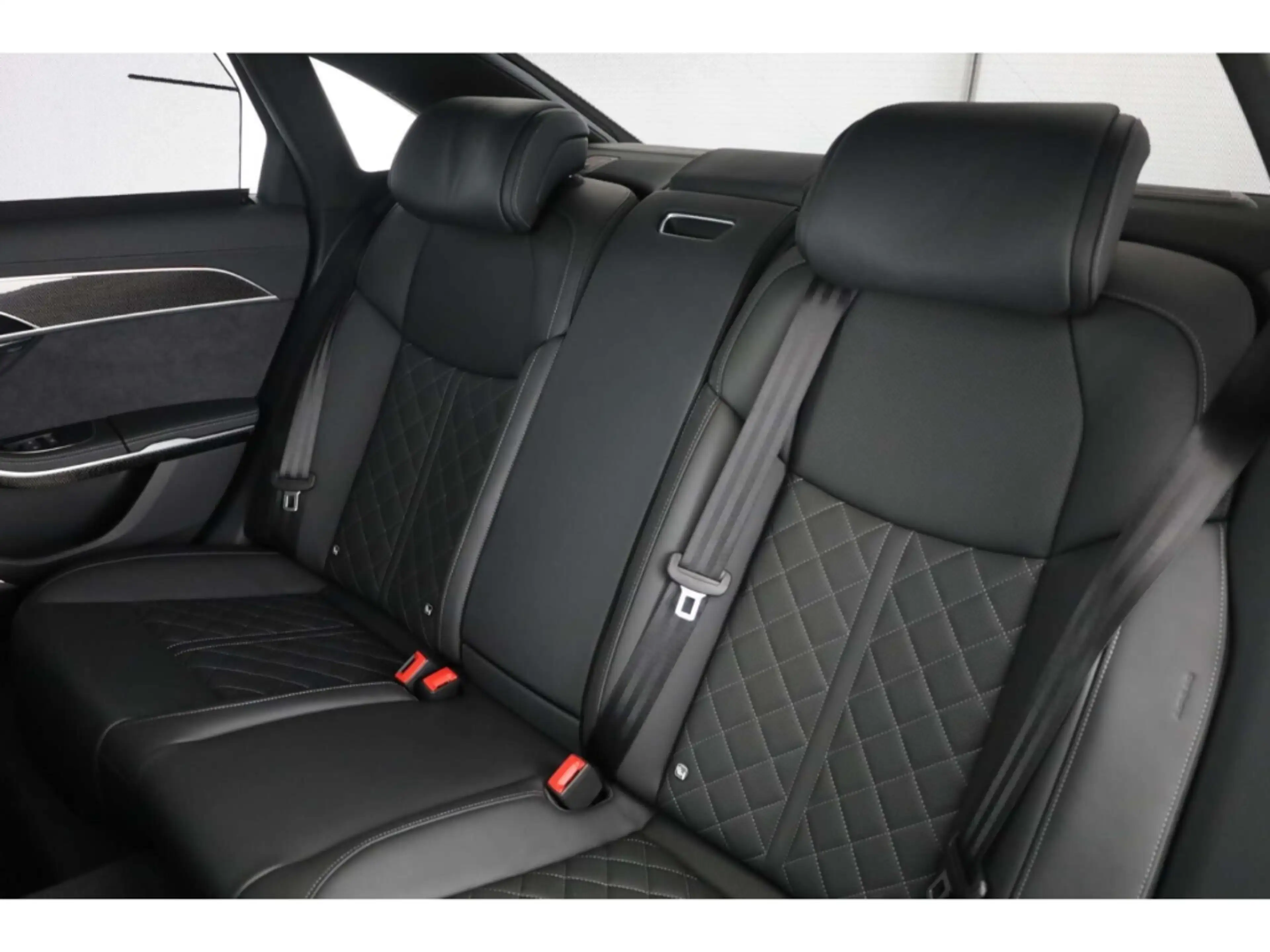 Audi S8 TFSI quattro — photo 11