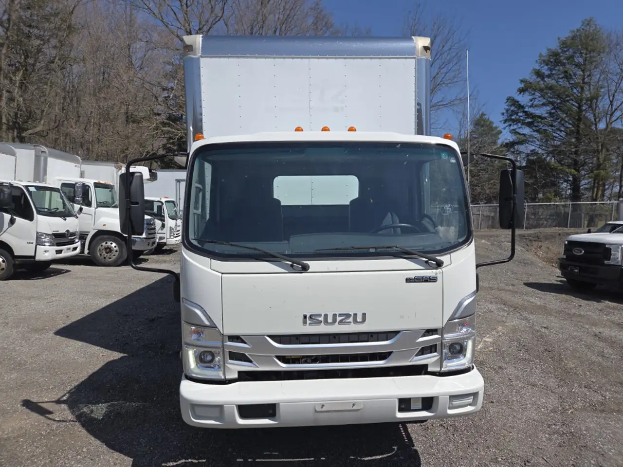 Isuzu NPR fotografie Isuzu NPR