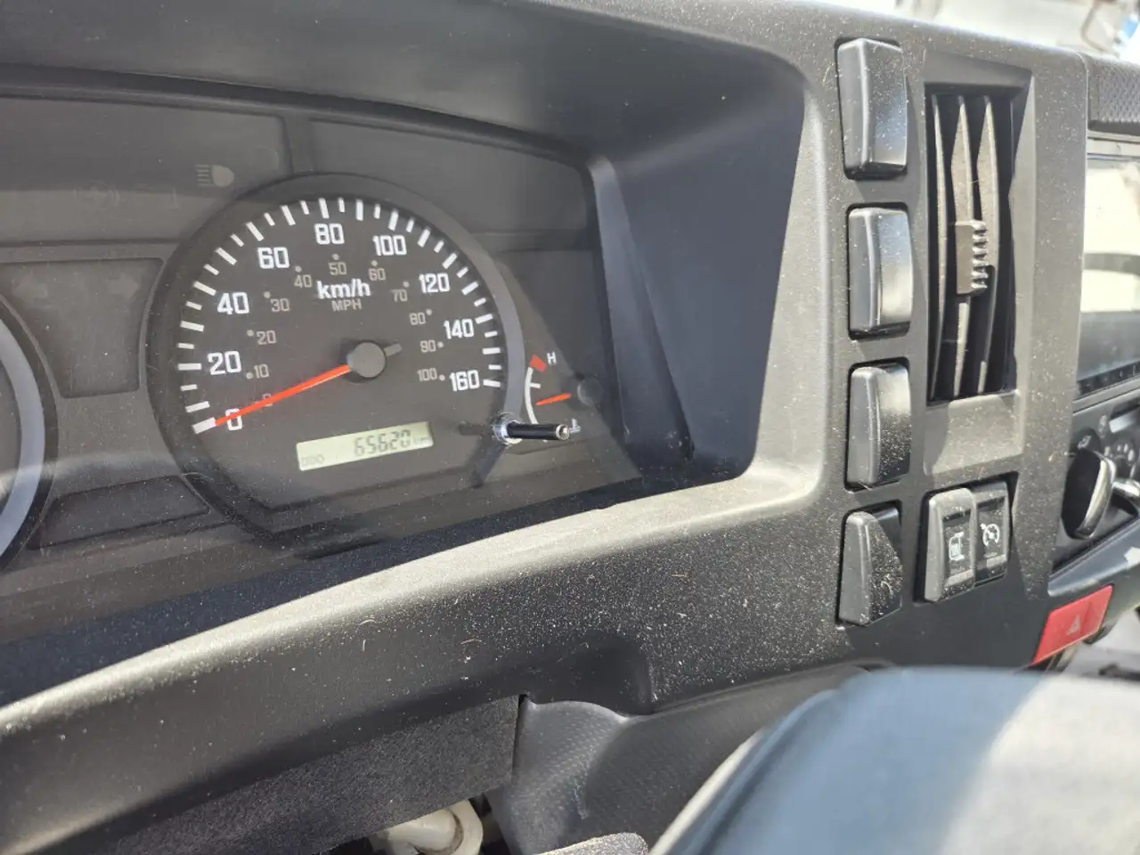 Isuzu NPR fotografie Isuzu NPR