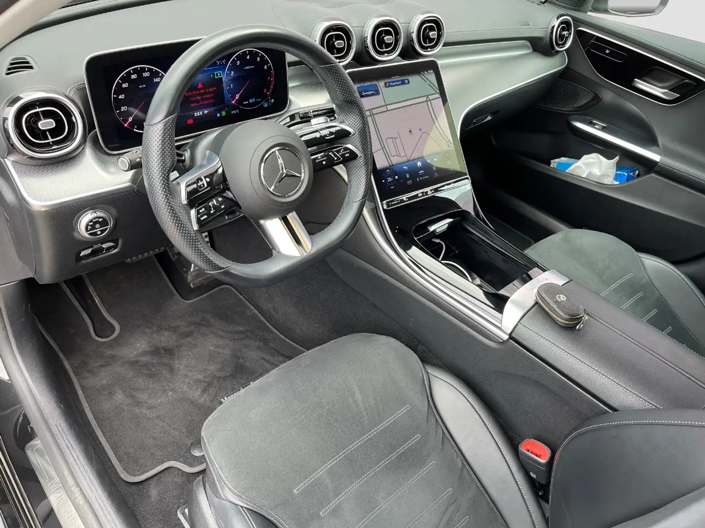 Mercedes-Benz C 180 Estate AMG Line | Stoelverwarming | BLIS | Full LE Zwart - 2