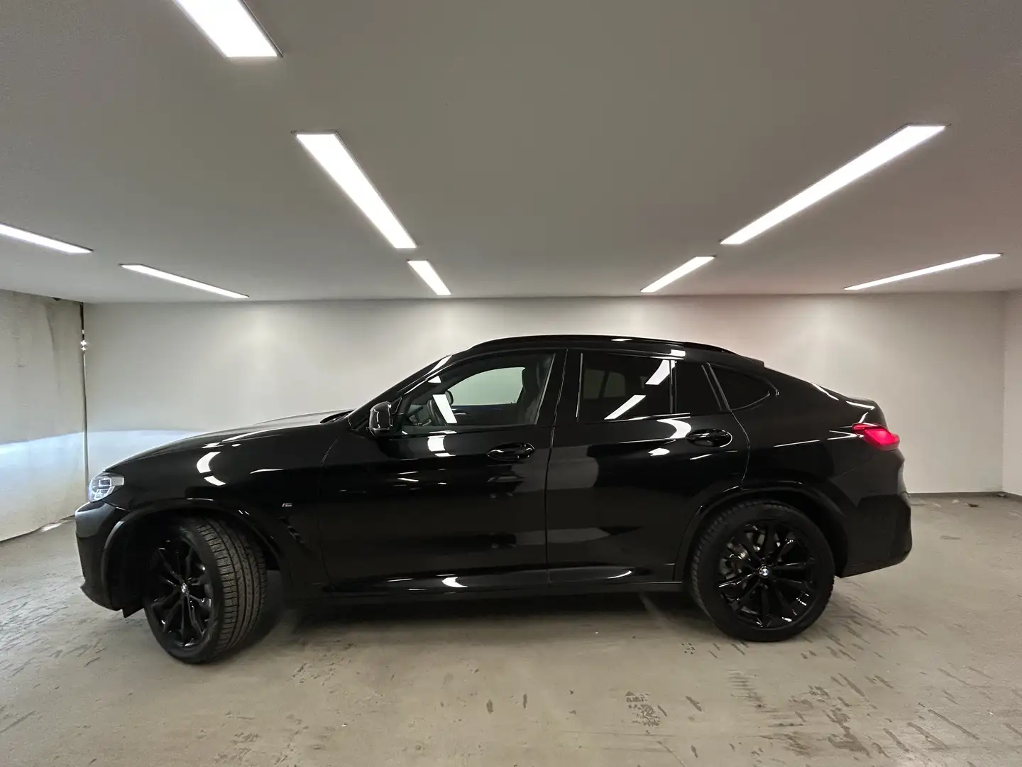 BMW X4 xDrive30d M Sportpaket Drivingass. Parkass. Head-U Schwarz - 2