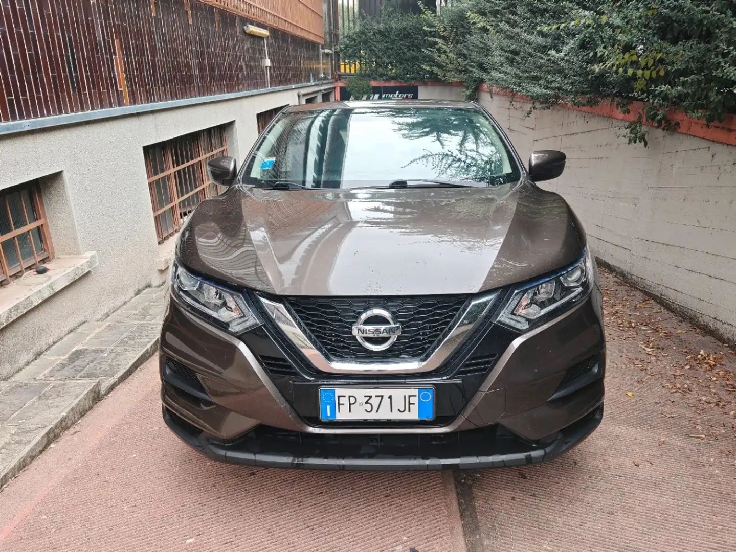 Nissan Qashqai Qashqai 1.5 dci Visia 110cv Marrone - 1