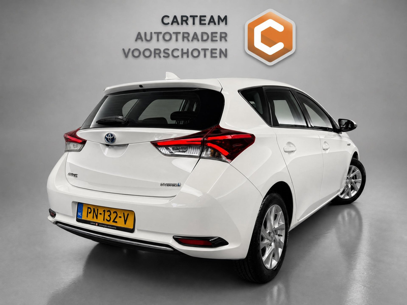 Toyota Auris 1.8 Hybrid Aspiration Go |Camera|NAP| — photo 2