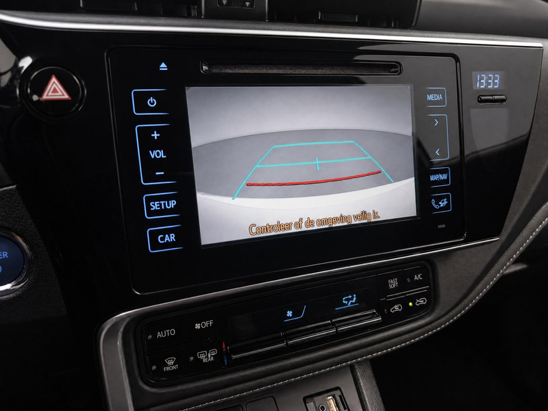 Toyota Auris 1.8 Hybrid Aspiration Go |Camera|NAP| — photo 11
