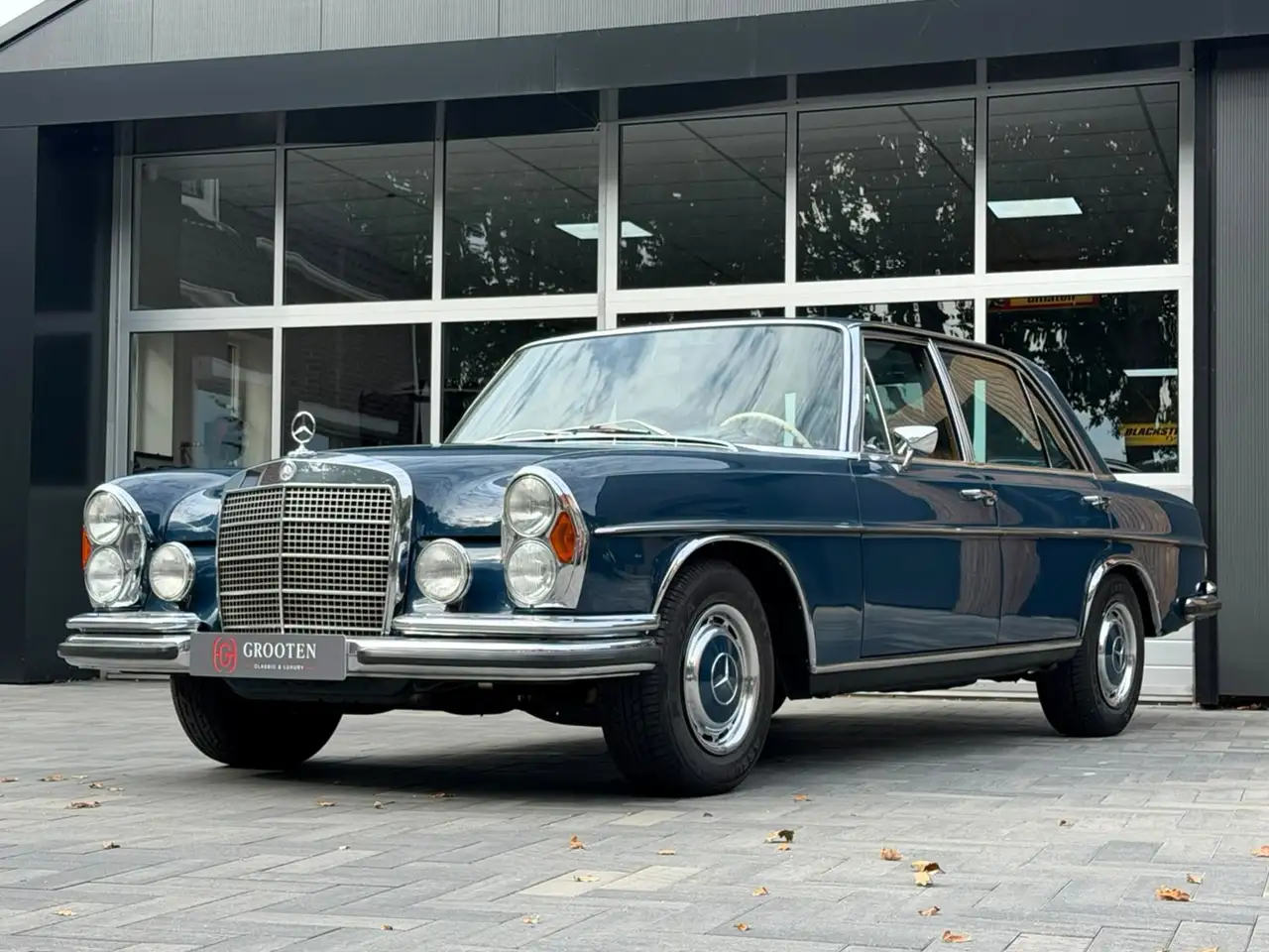 Mercedes-Benz 300 SEL 3.5 W109 Schuifdak - Mittel blau, foto 2
