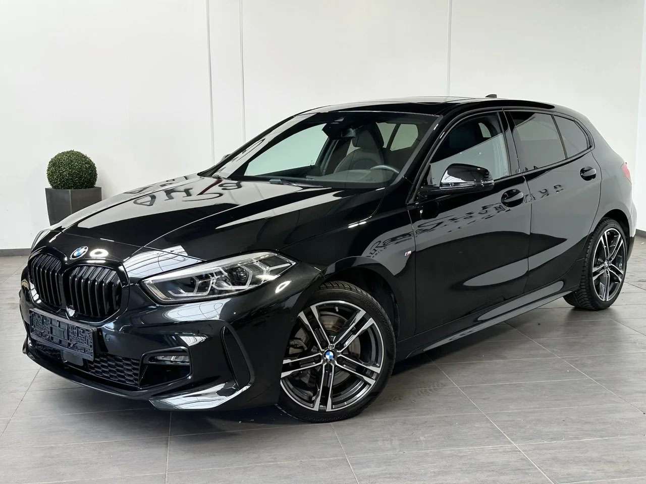 BMW 120