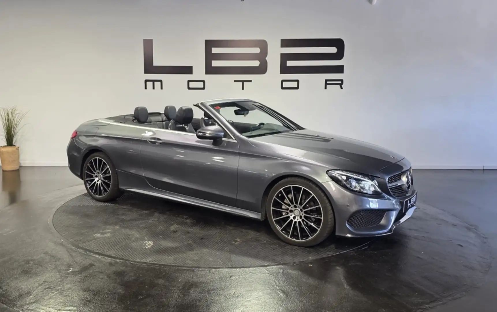 Mercedes-Benz C 220 Cabrio 220d 4Matic 9G-Tronic Gris - 2