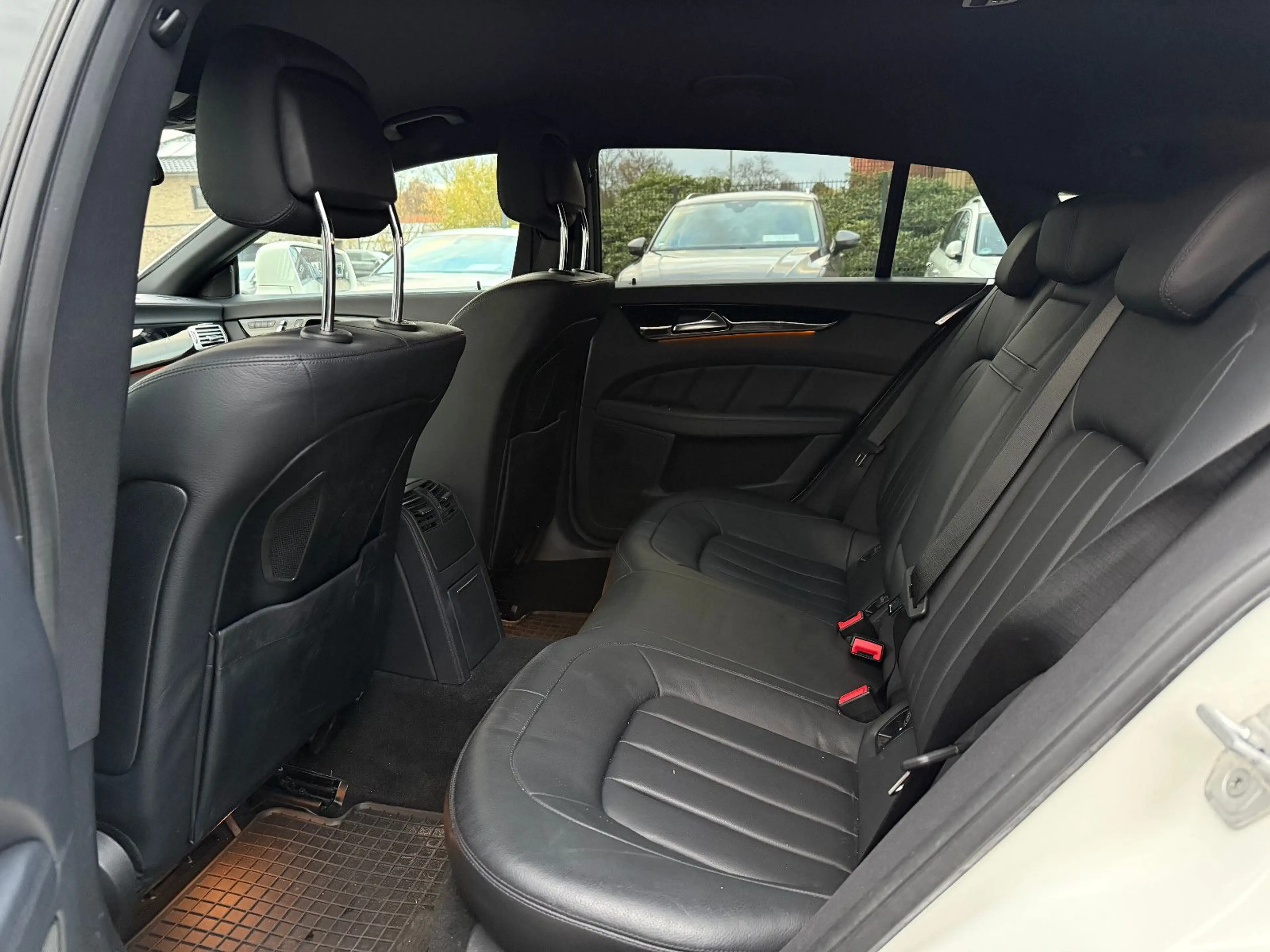 Mercedes-Benz CLS SB CLS 350 d 4Matic, TÜV neu, Serivce neu — photo 13