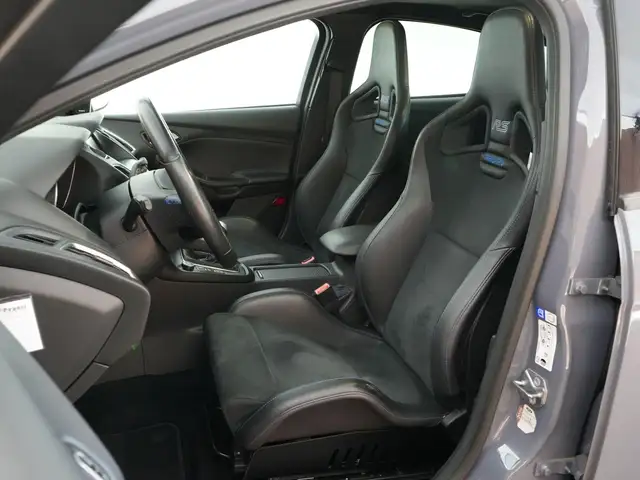 Ford Focus view 11
