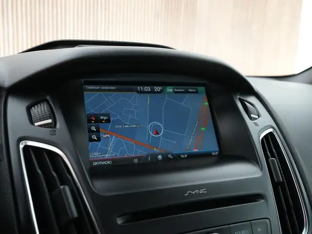 Ford Focus view 27