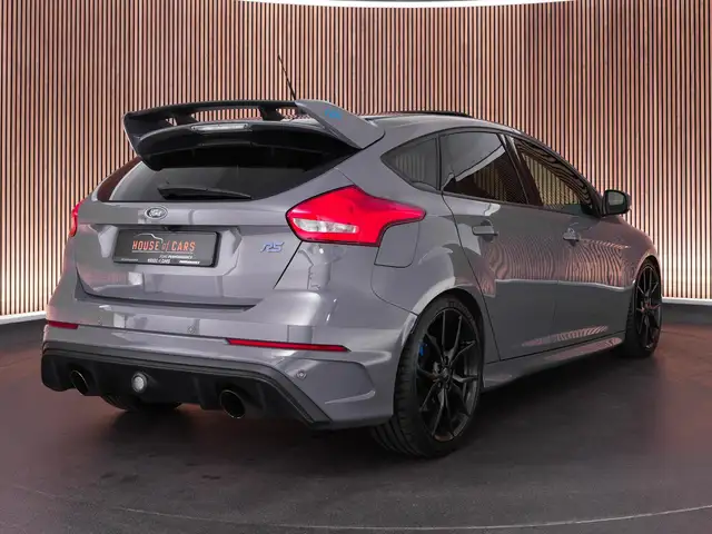 Ford Focus view 2