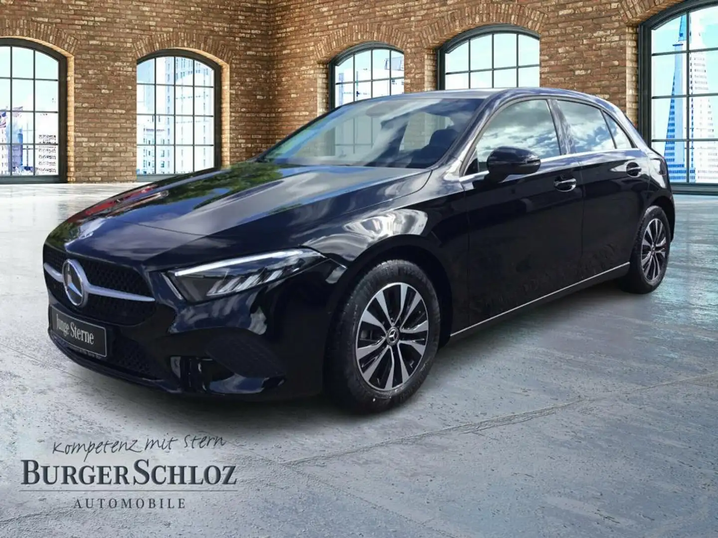 Mercedes-Benz A 180 PDC SHZ LED SpurH AUT LM KAM KlimaA Schwarz - 1