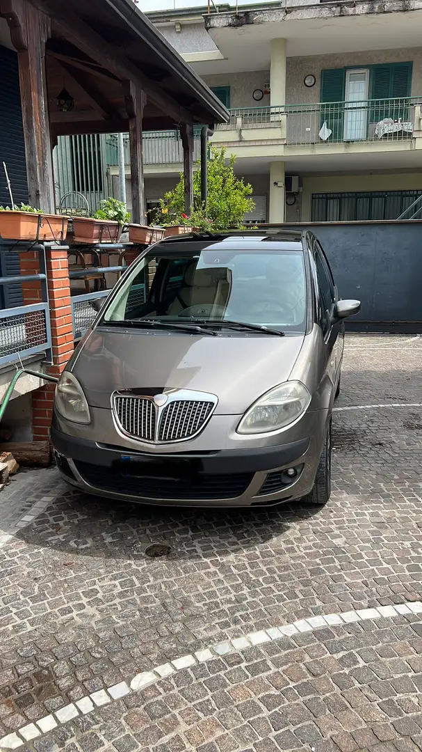Lancia MUSA 1.9 mjt Oro - 1