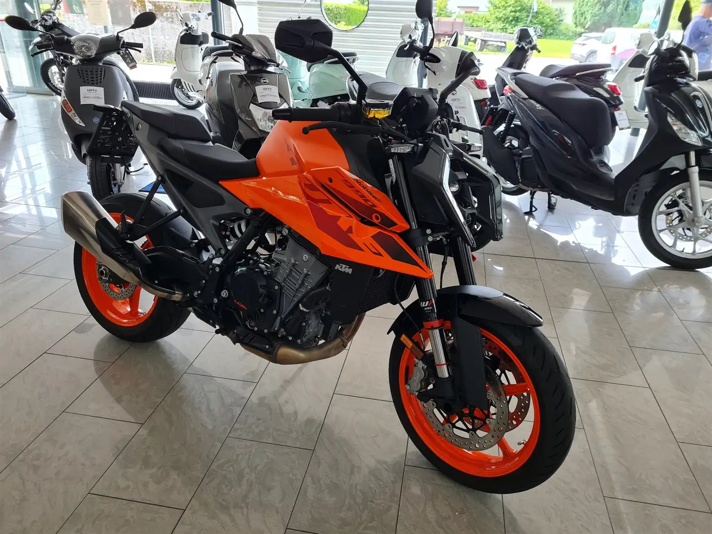 KTM 990 Super Duke Portocaliu - 1