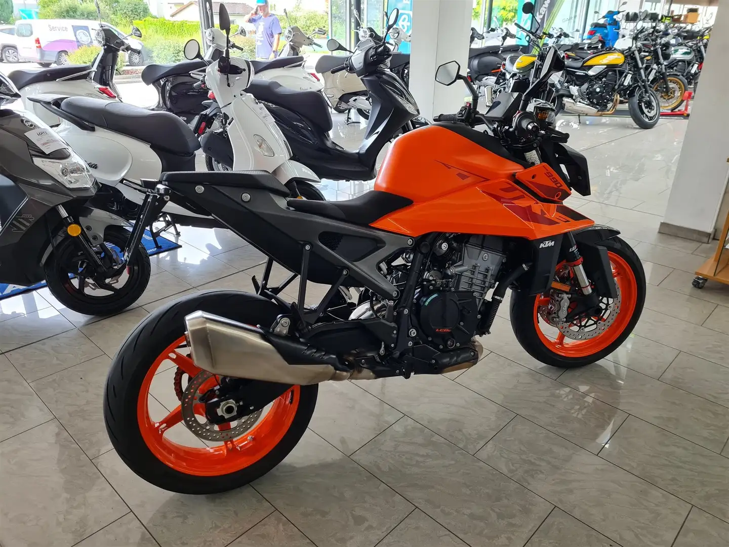 KTM 990 Super Duke Portocaliu - 2