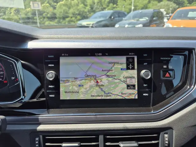 Volkswagen Polo view 10