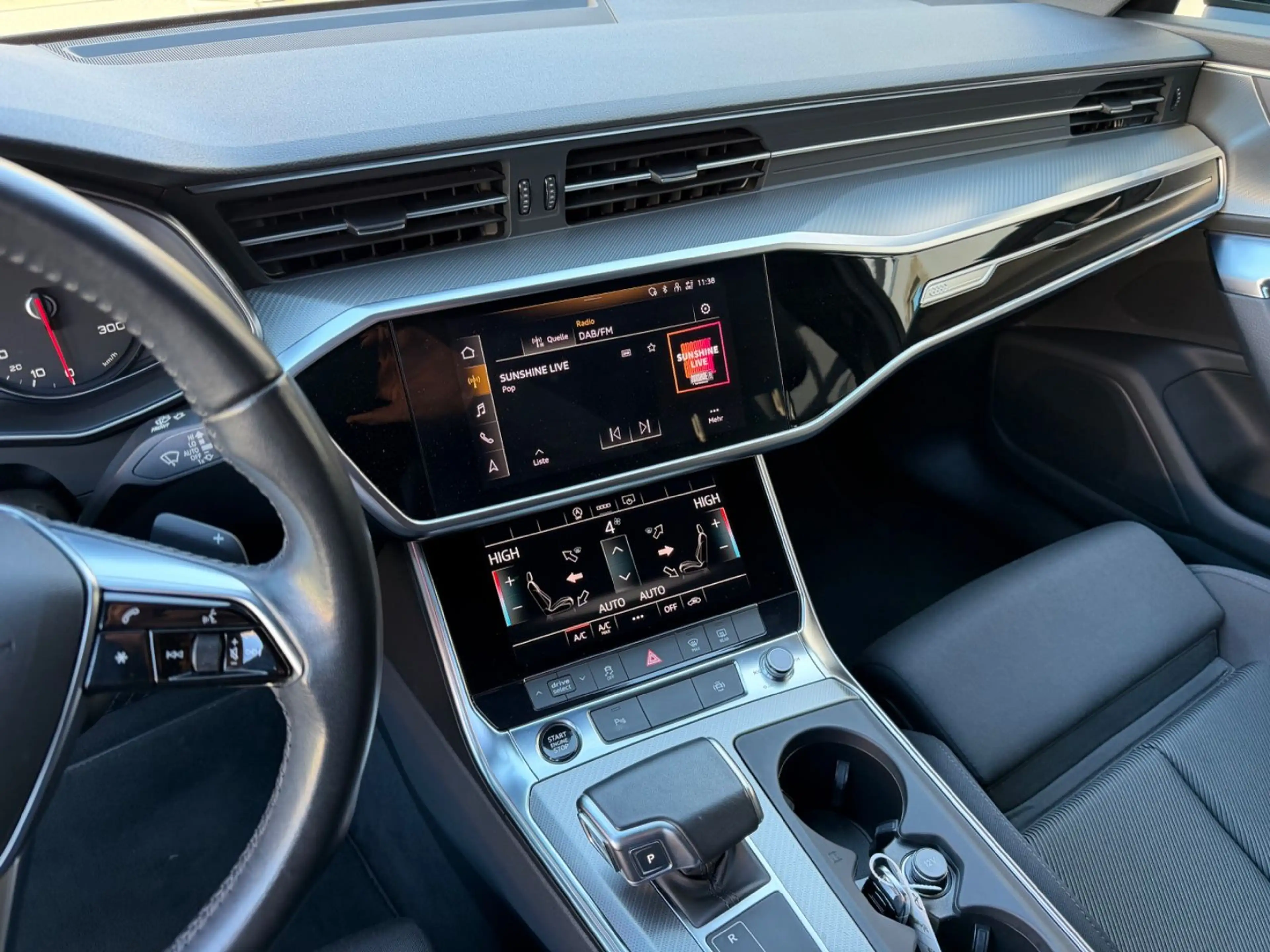 Audi A6 Avant 40 TDI sport *AHK* Optik-Paket schwarz — photo 12