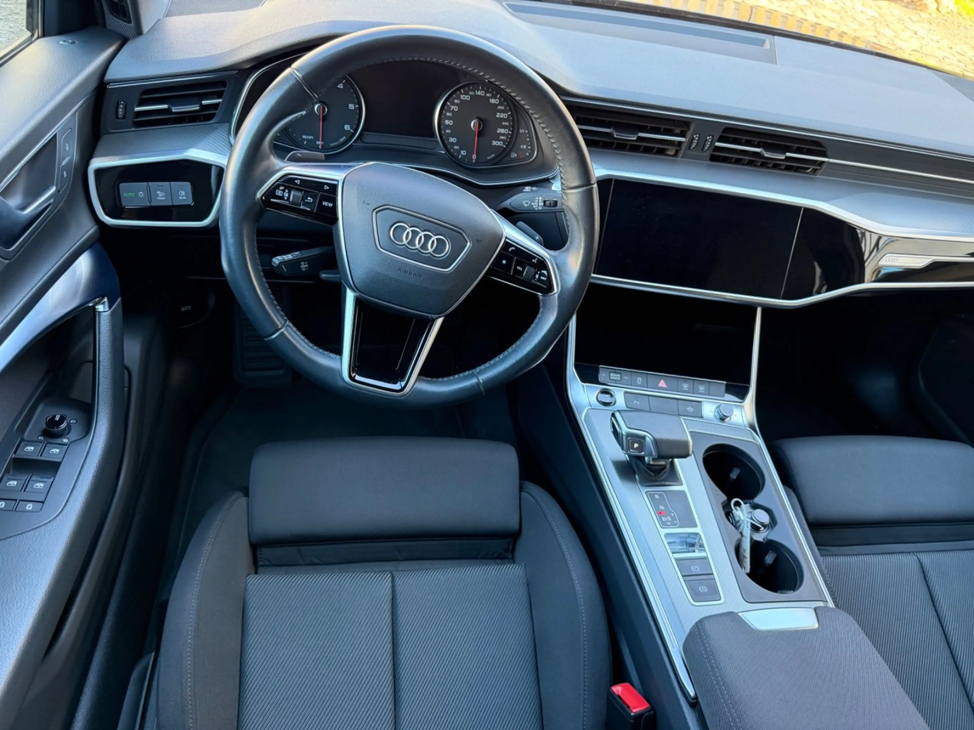 Audi A6 Avant 40 TDI sport *AHK* Optik-Paket schwarz — photo 11
