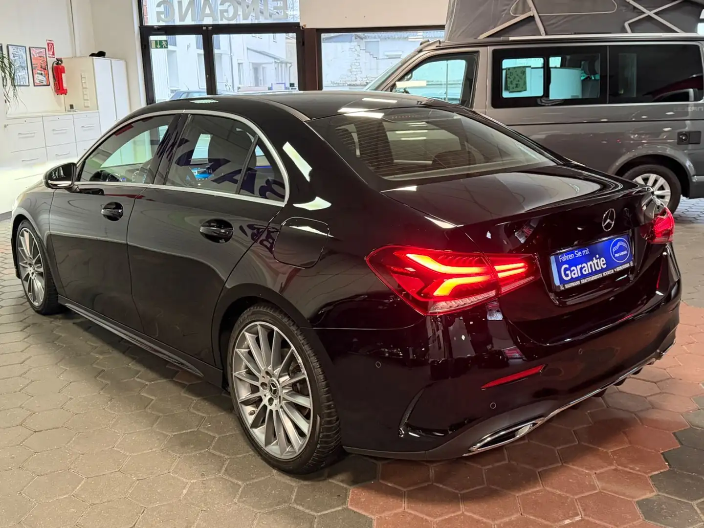 Mercedes-Benz A 200 A200d AMG*LED*MBUX*KAMERA*ASSIST*AMBIE*CARPLAY* Noir - 2