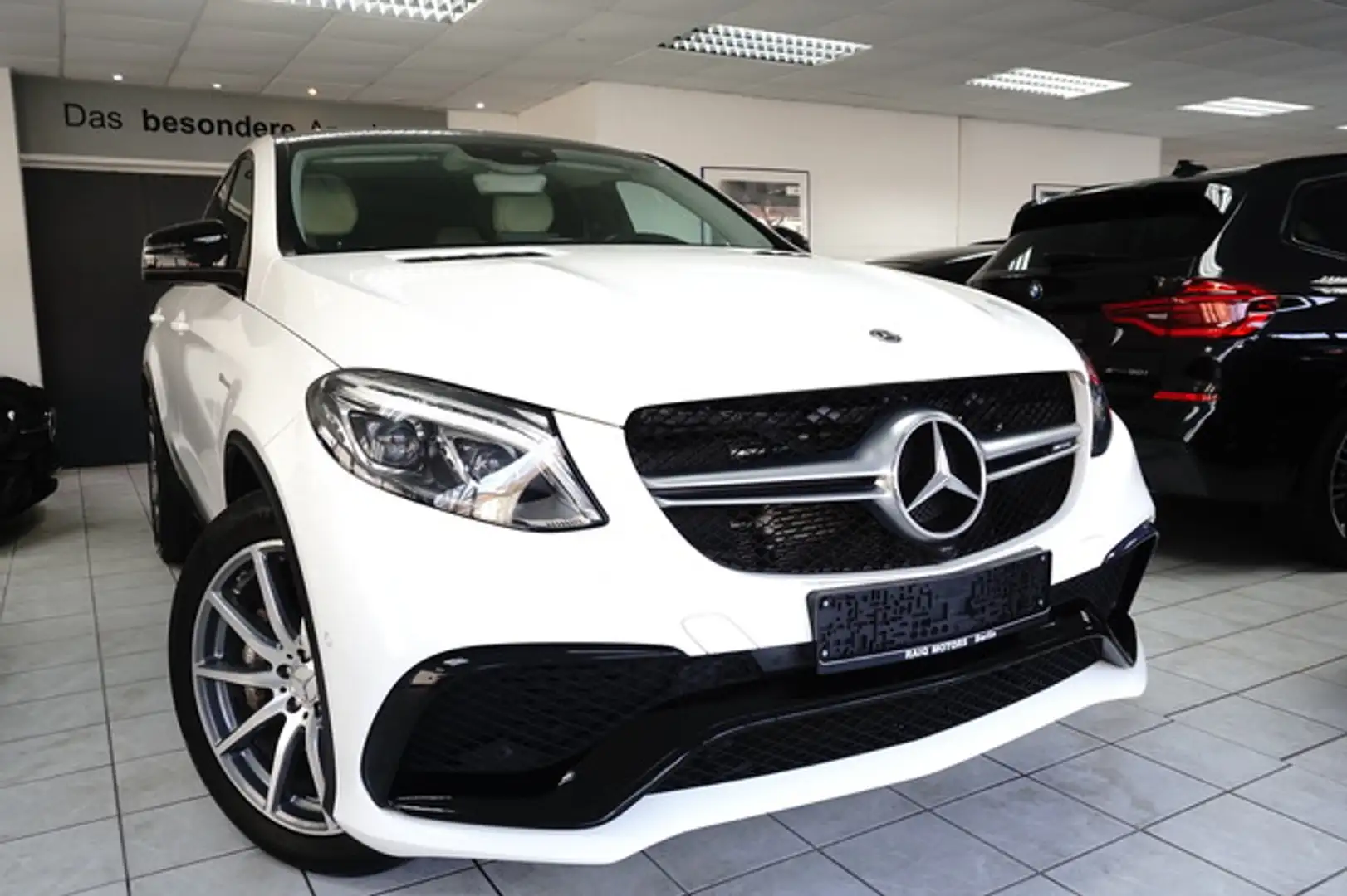 Mercedes-Benz GLE 63 AMG NIGHT PANO ST.HEIZUNG TOTW. SPURH.AHK Weiß - 1