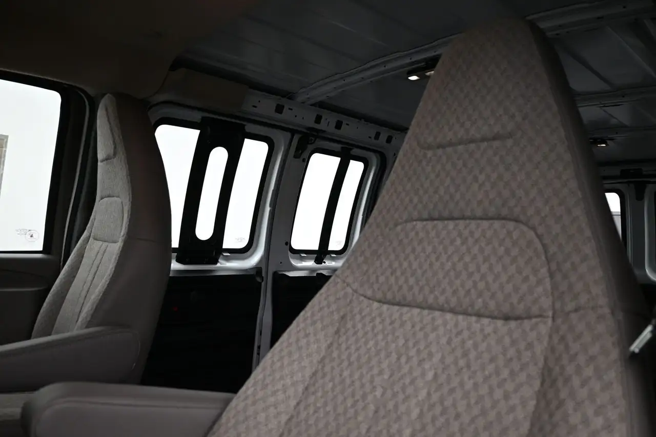 Chevrolet Express 2500 снимка Chevrolet Express 2500