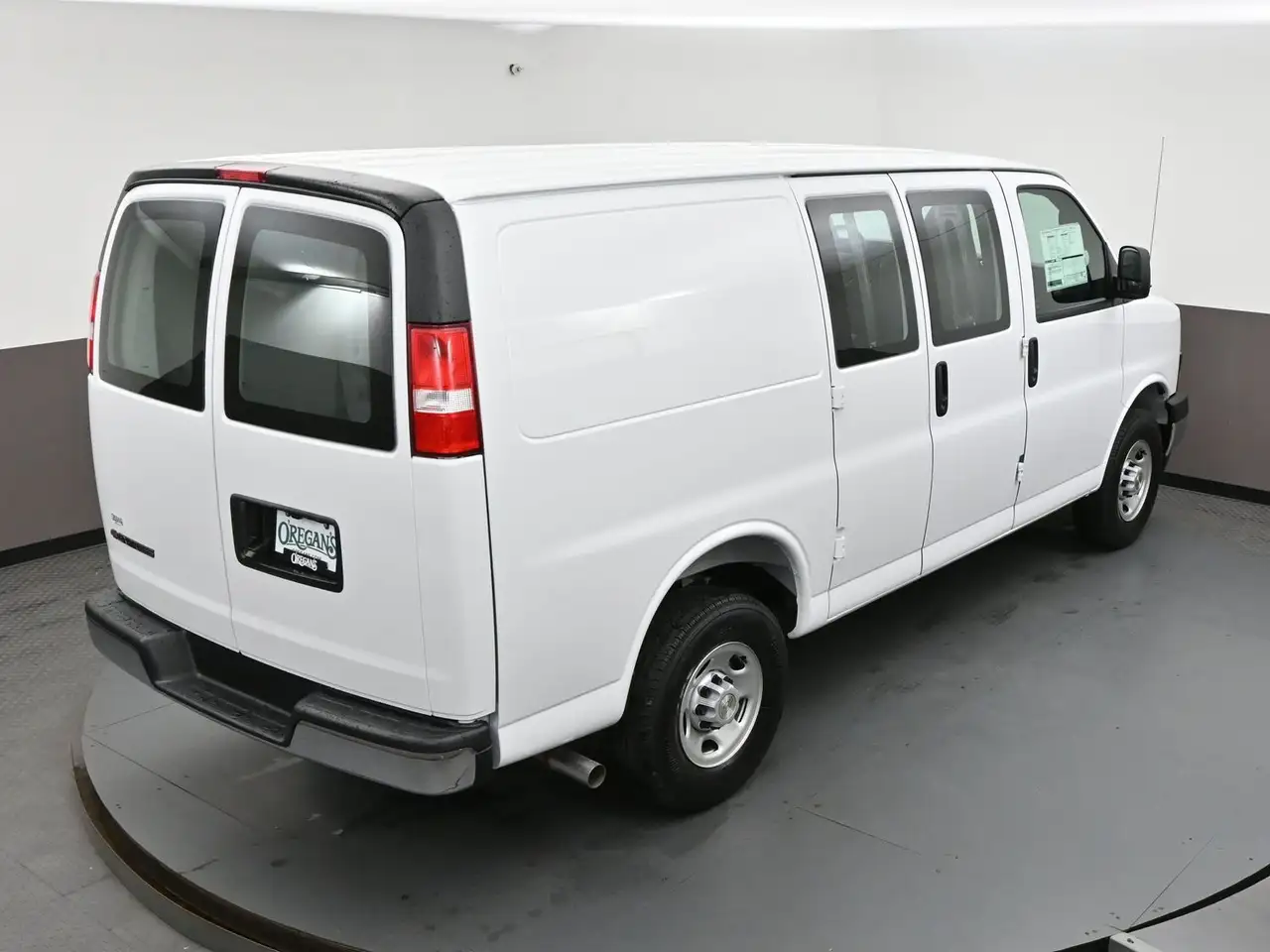 Chevrolet Express 2500 снимка Chevrolet Express 2500