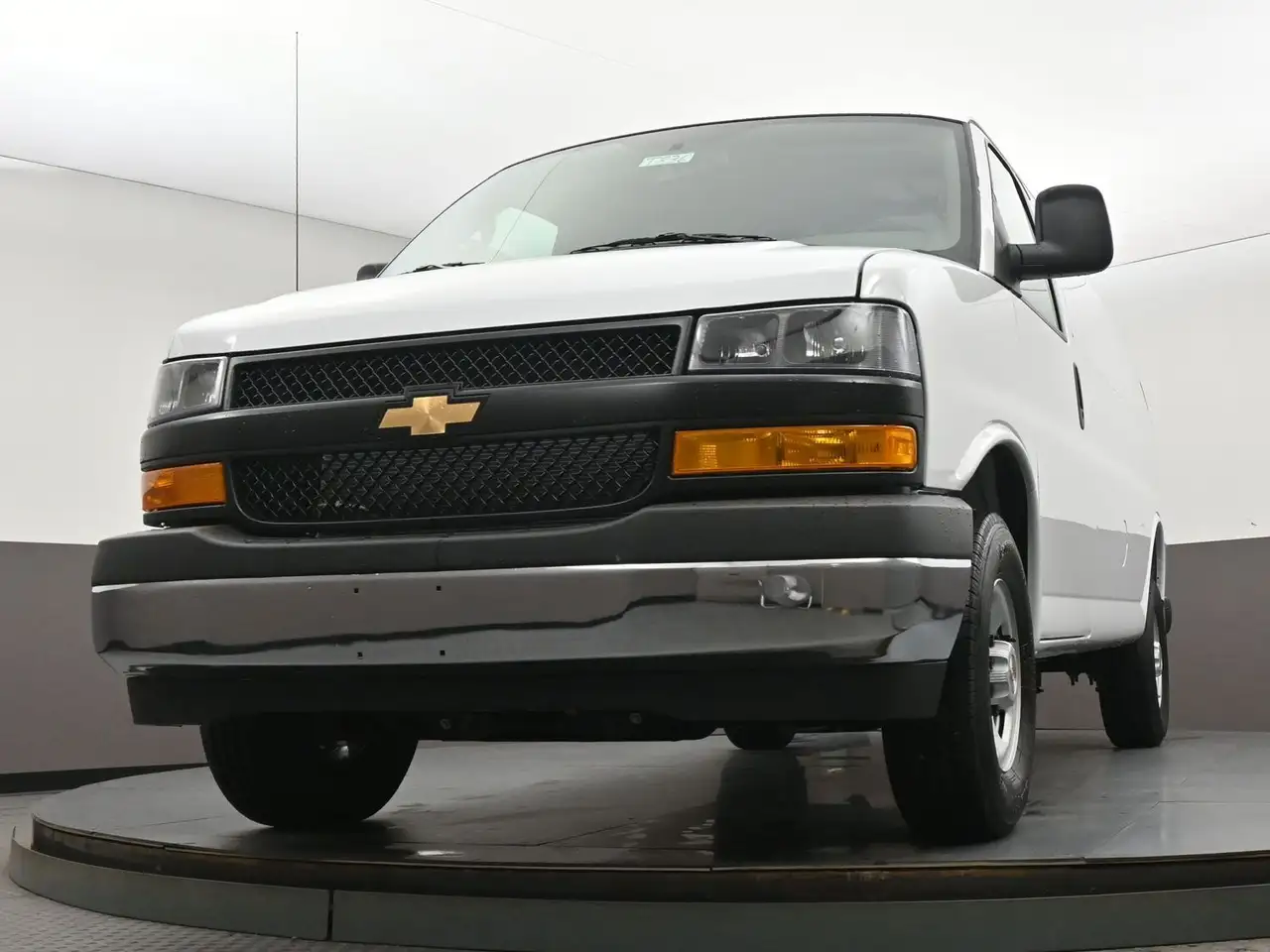 Chevrolet Express 2500 снимка Chevrolet Express 2500