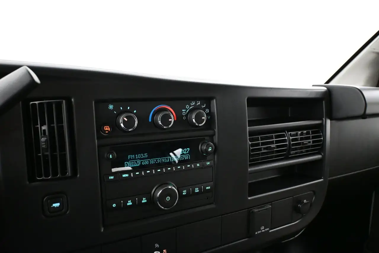 Chevrolet Express 2500 снимка Chevrolet Express 2500
