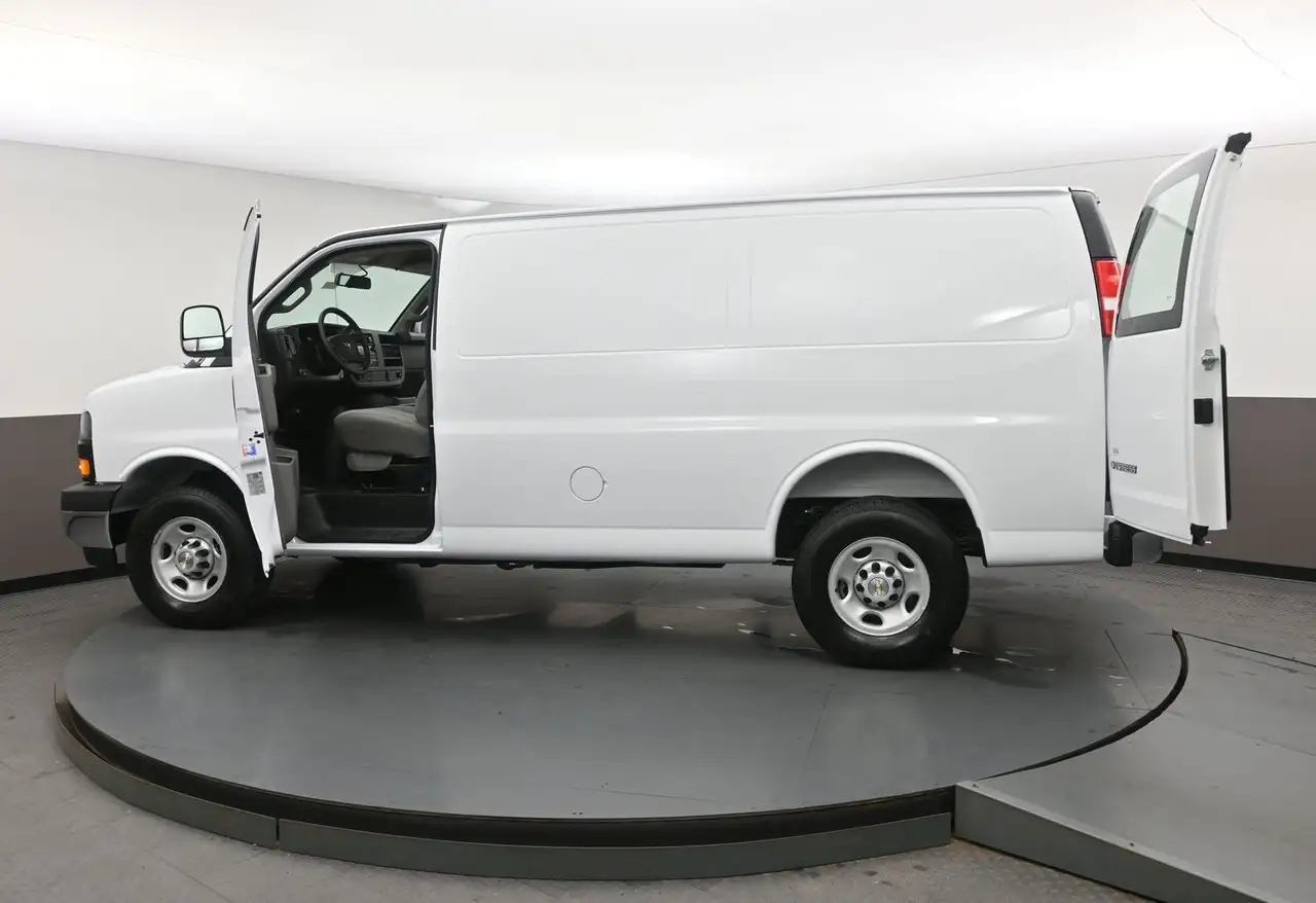 Chevrolet Express 2500 снимка Chevrolet Express 2500