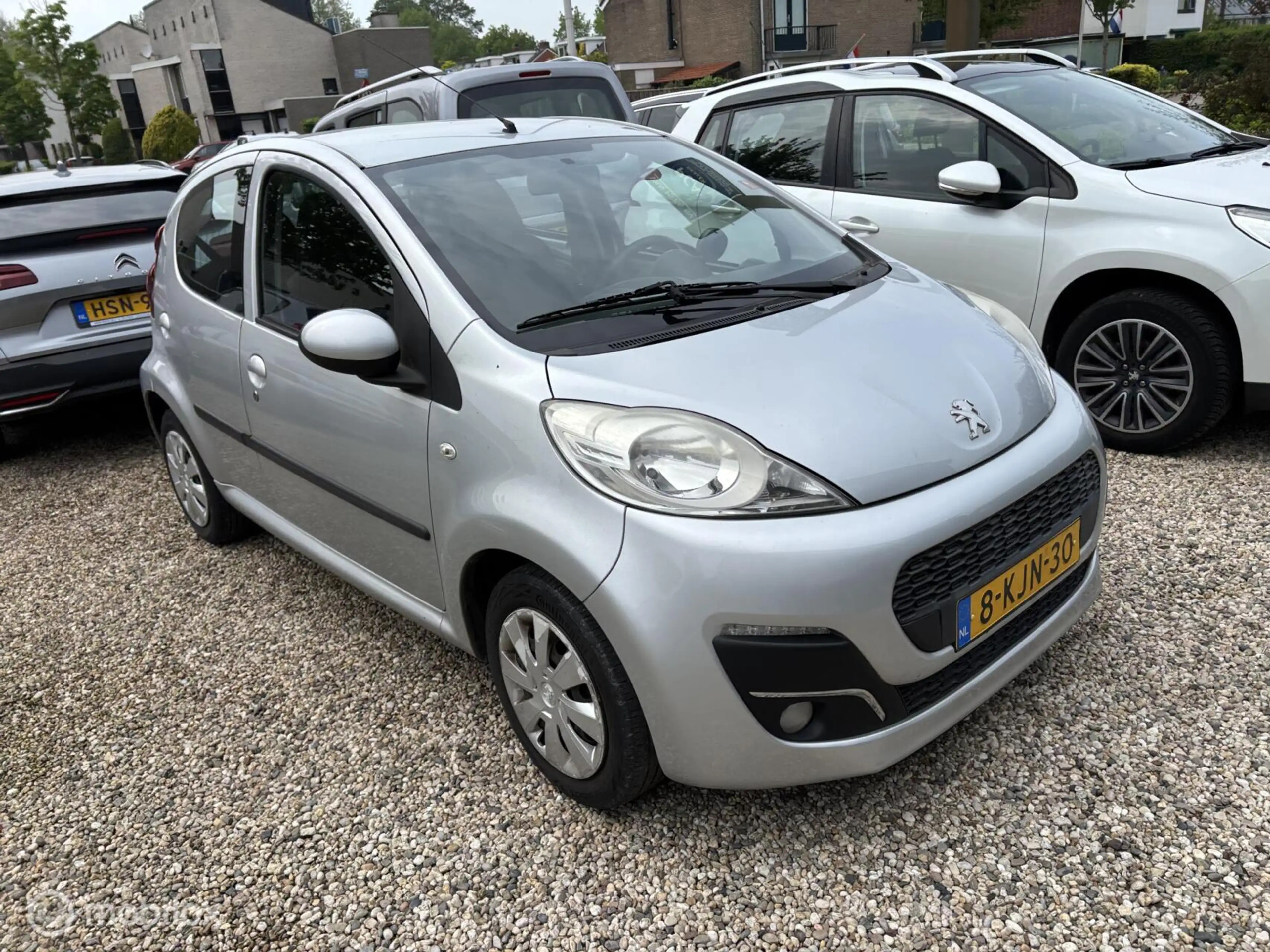 Peugeot 107 1.0 Envy 5 drs airco blue tooth led dagrijlampen — photo 20
