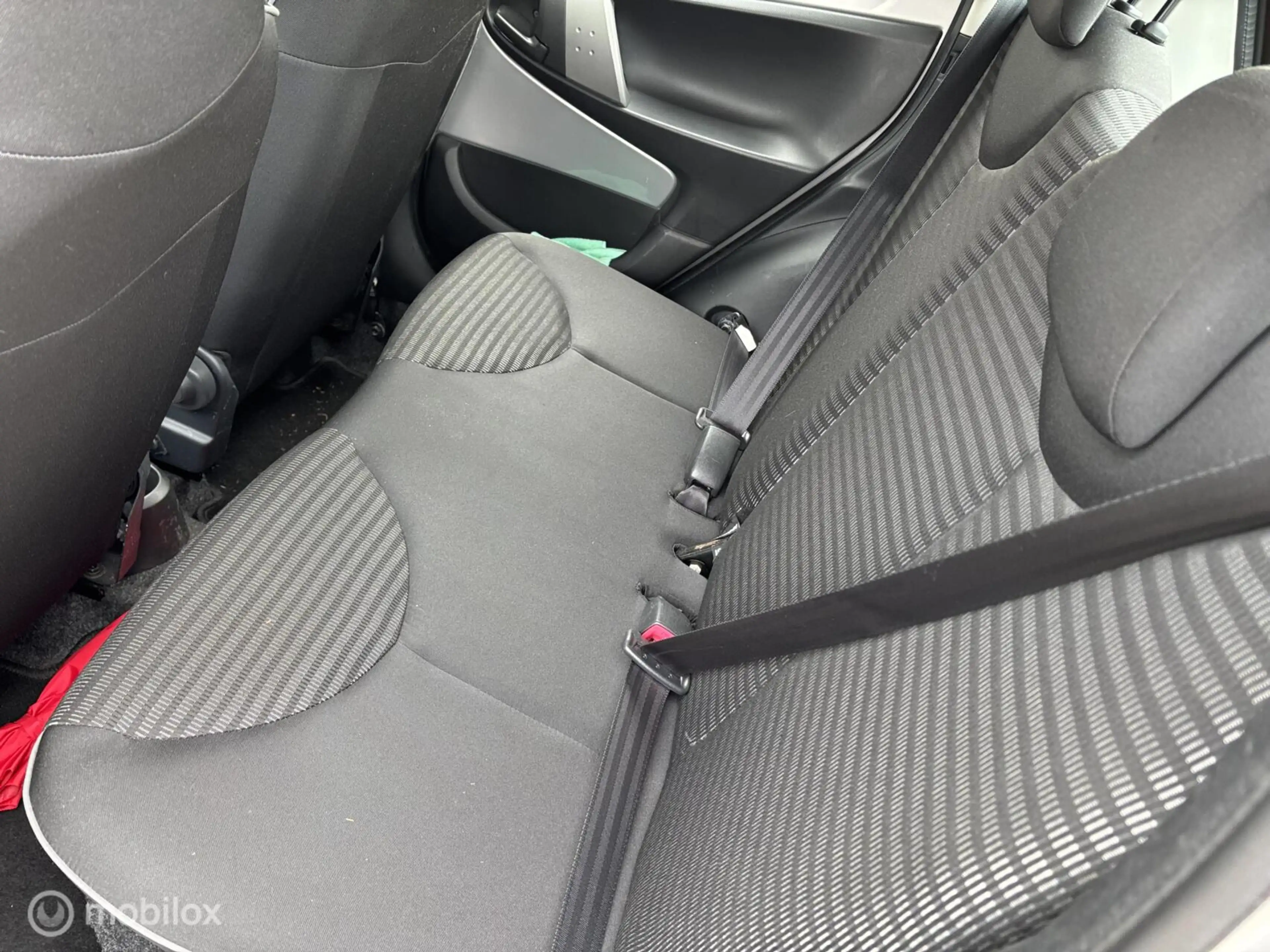 Peugeot 107 1.0 Envy 5 drs airco blue tooth led dagrijlampen — photo 14