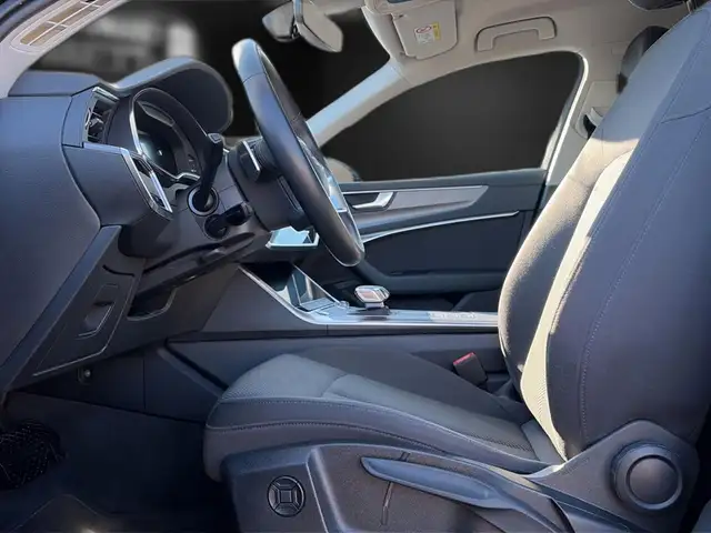 Audi A6 view 13