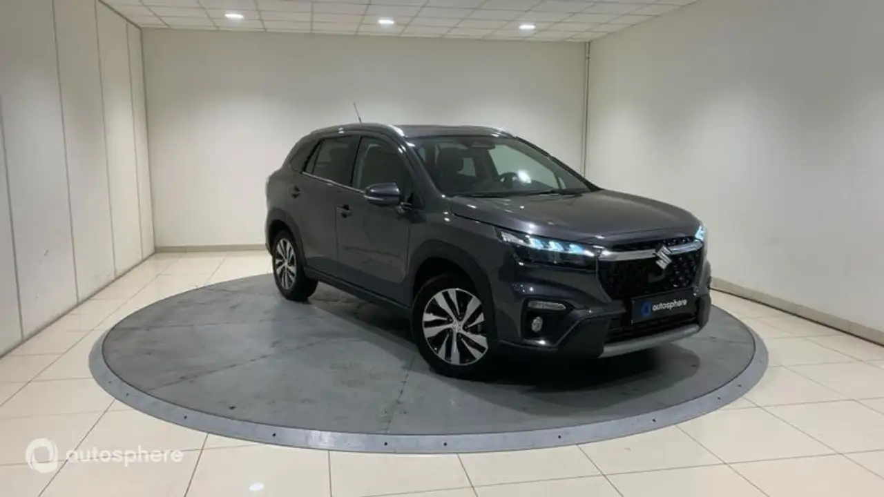 Suzuki S-Cross 2025