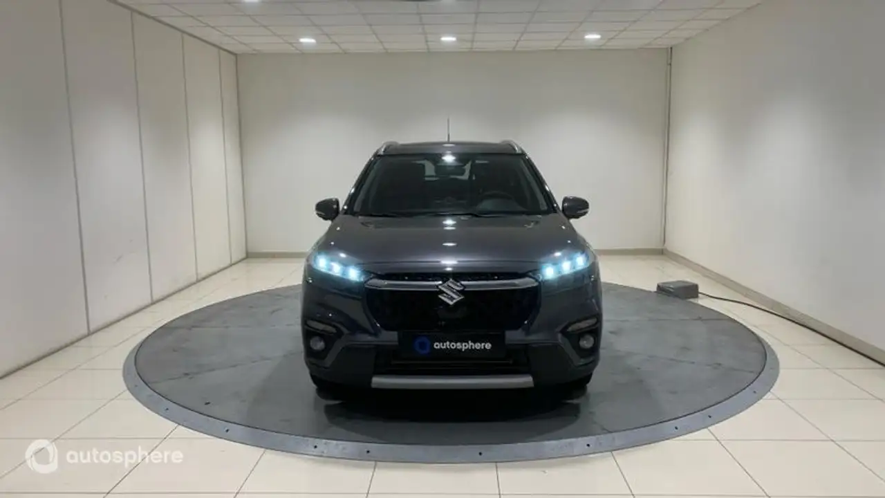 Suzuki S-Cross 2025