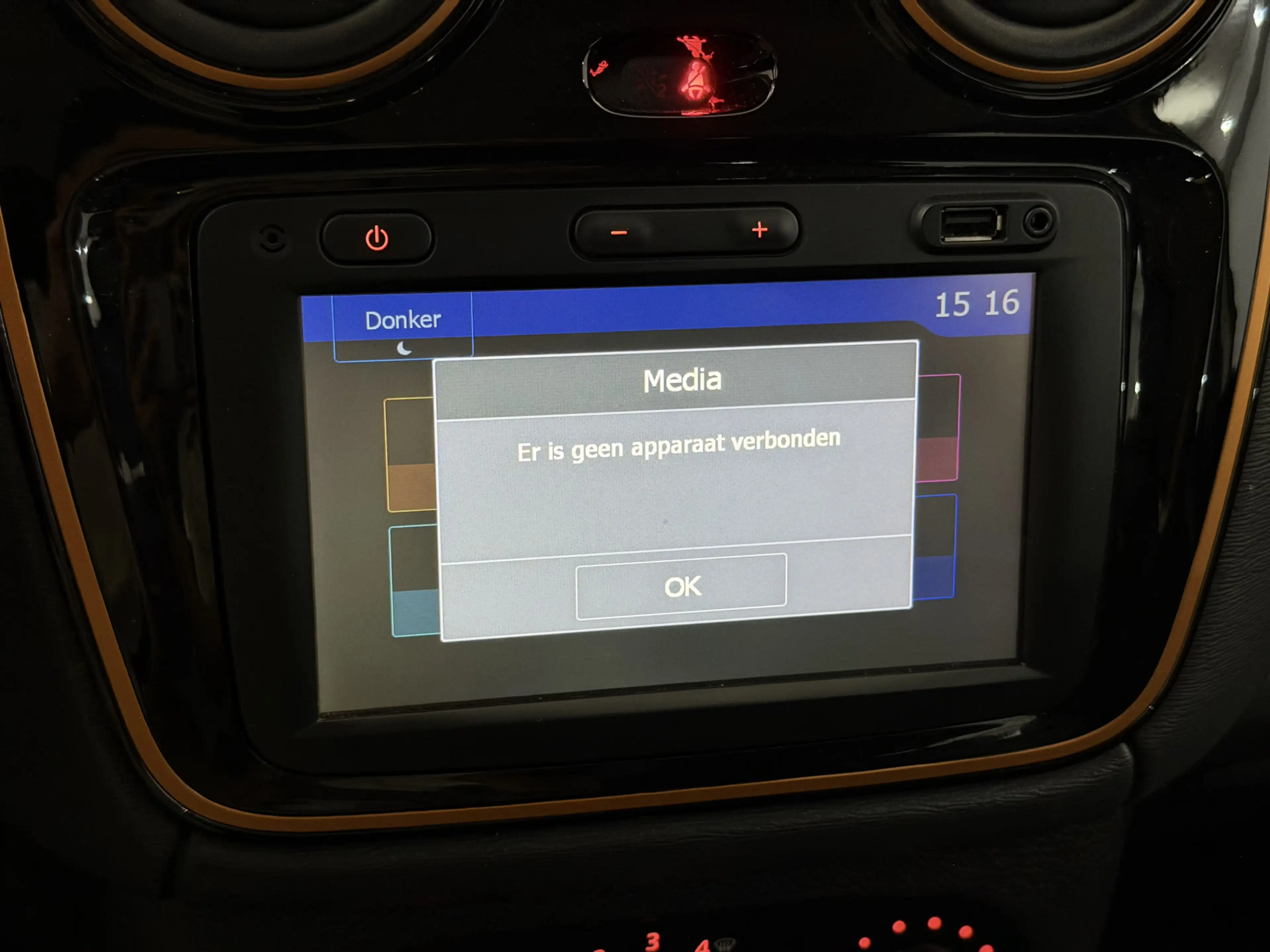 Dacia Lodgy 1.2 TCe Série Limitée Stepway 5p. Camera, Navi, Cr — photo 18