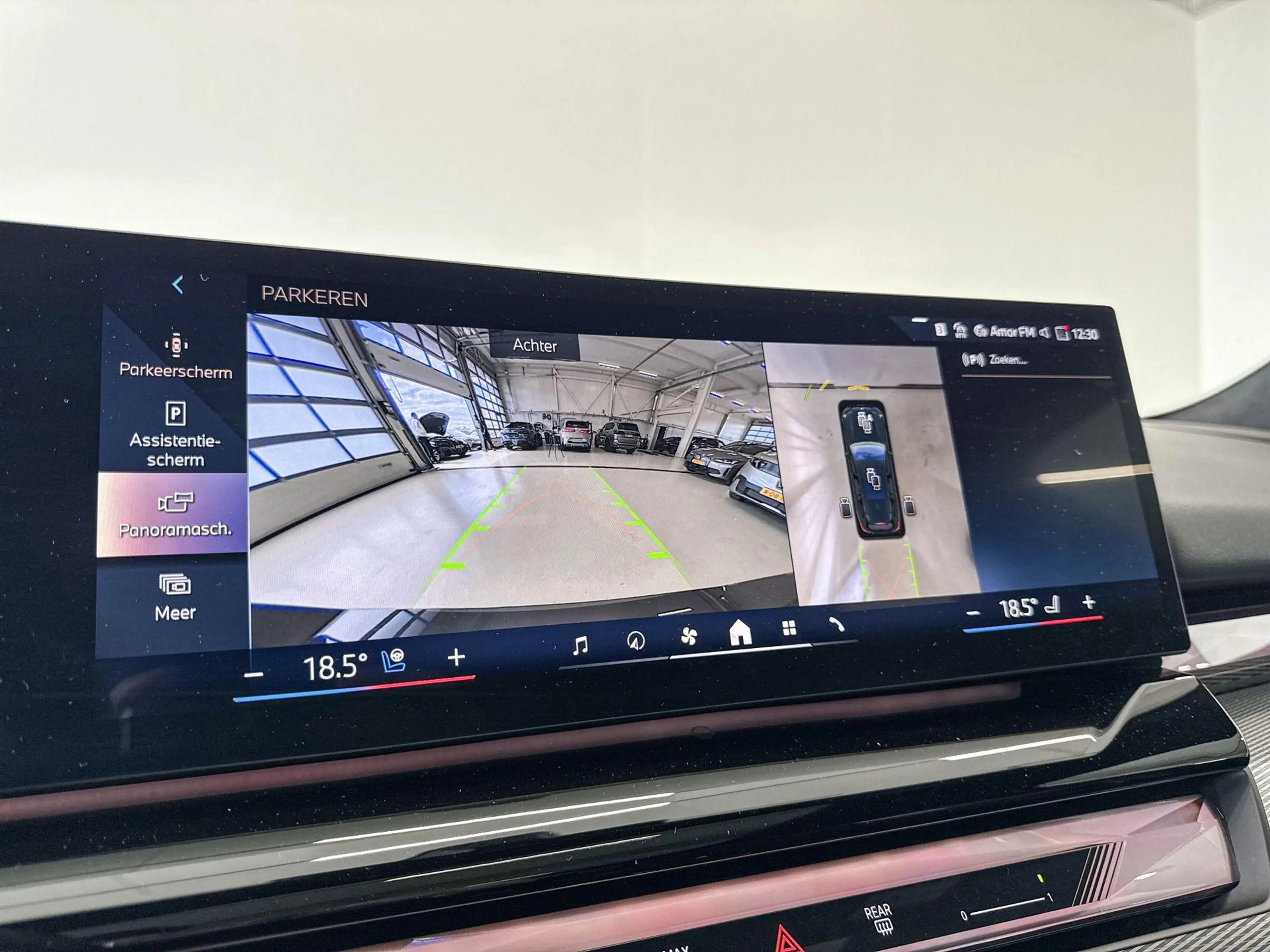 BMW 550 5 Serie Touring 550e xDrive Innovation Pack M Spor — photo 13