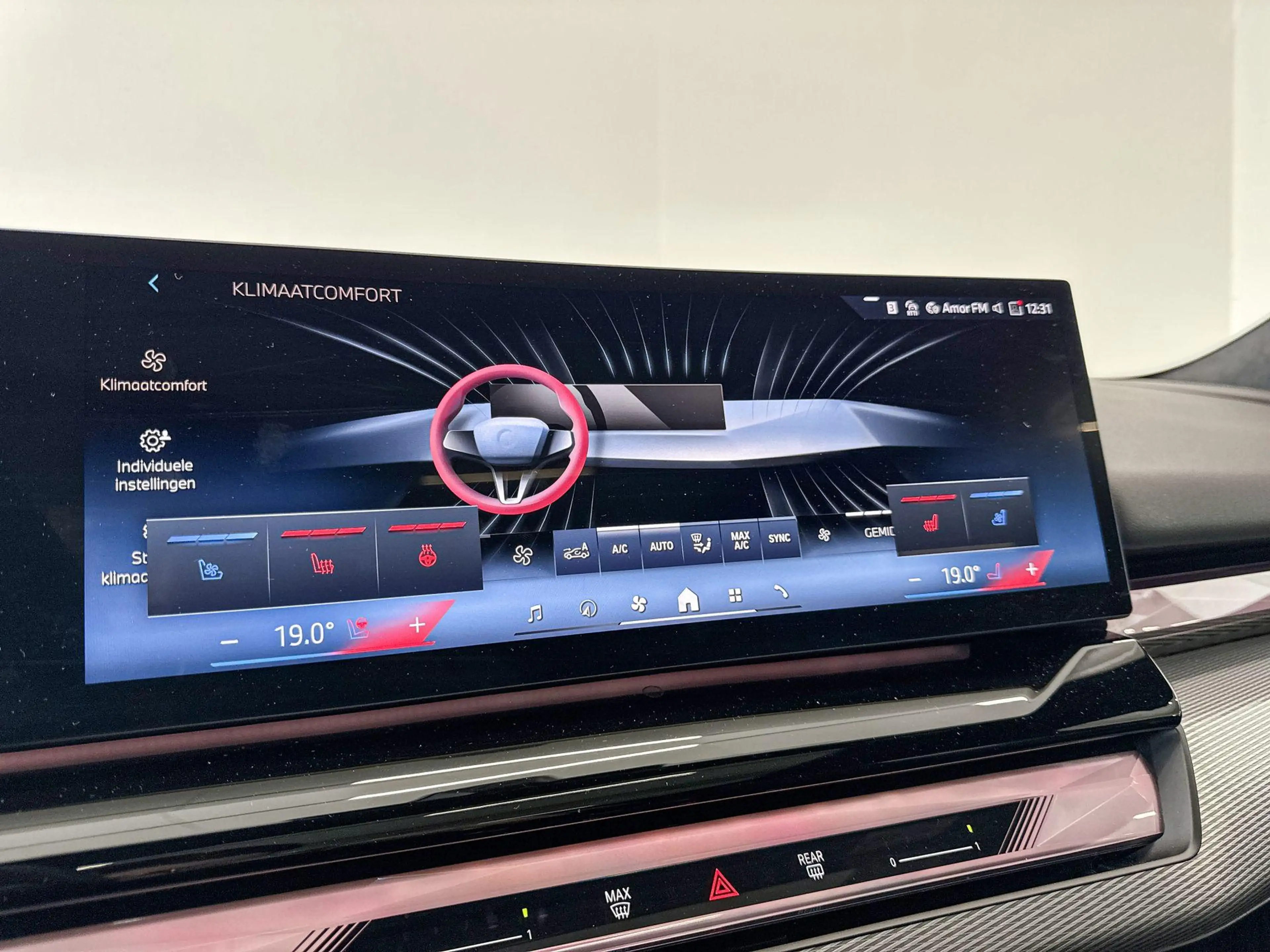 BMW 550 5 Serie Touring 550e xDrive Innovation Pack M Spor — photo 15